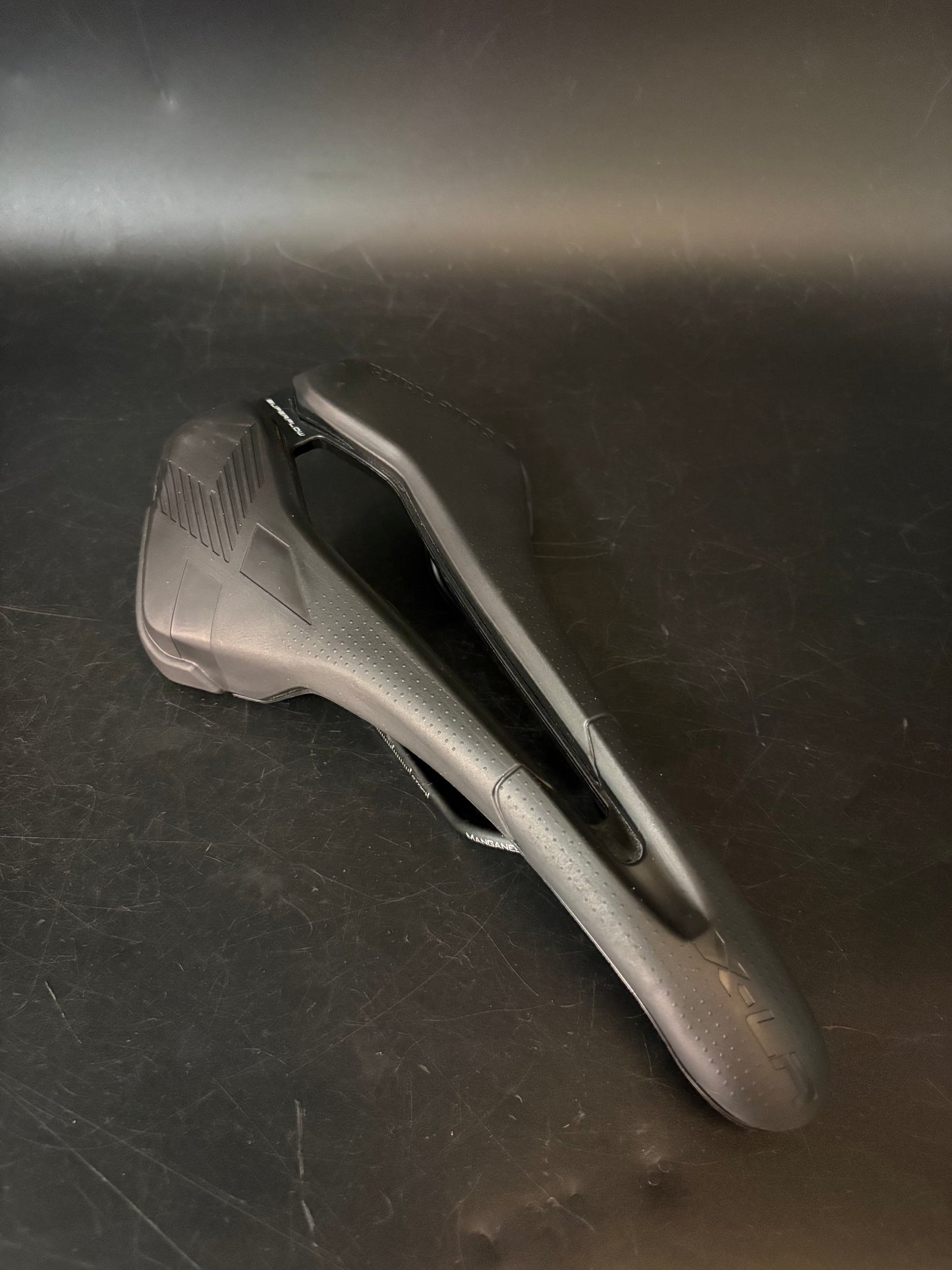 Selle X-LR Superflow Saddle Black