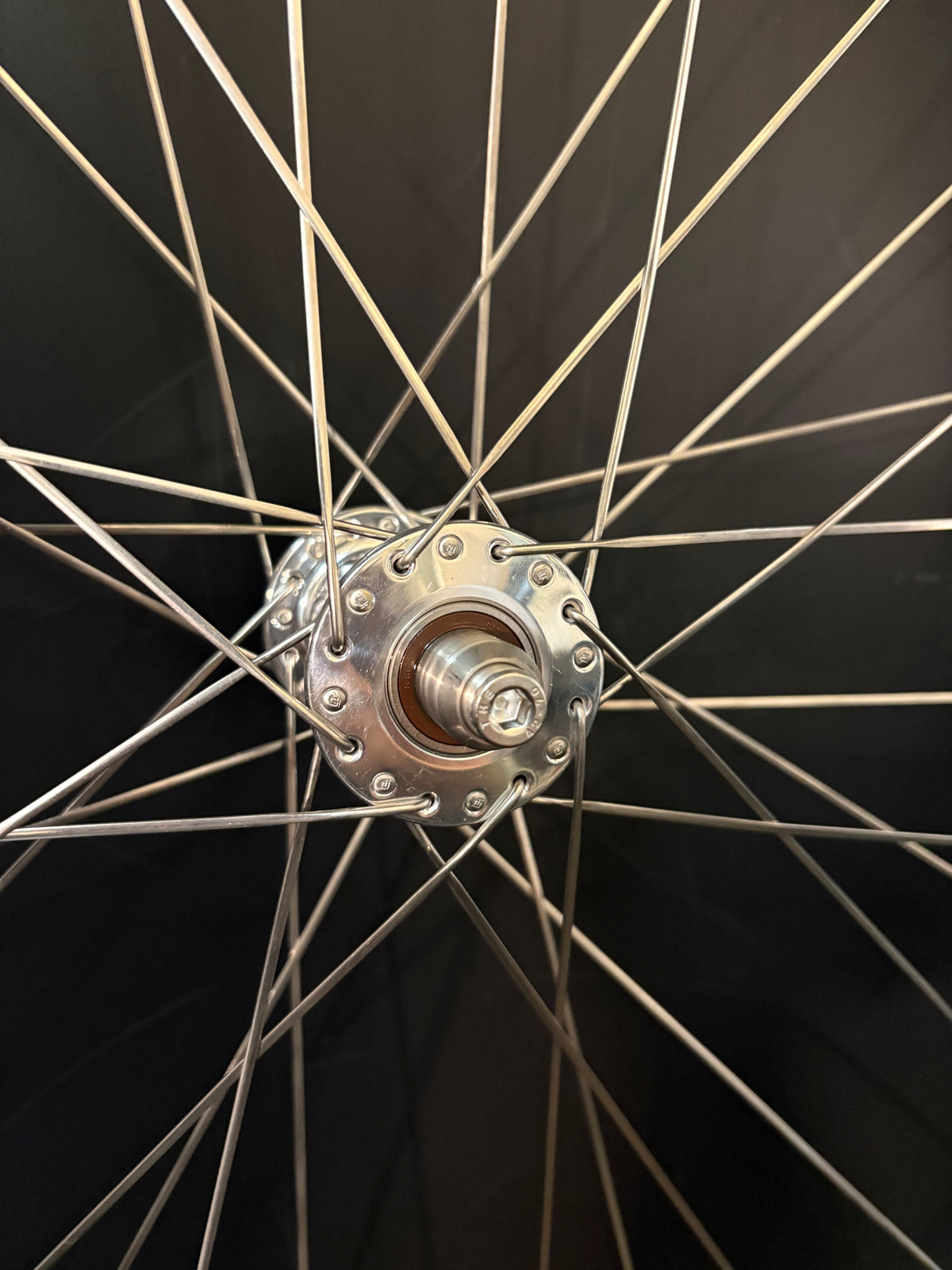 Velocity Aileron Black / Phil Wood LF Wheelset 32h