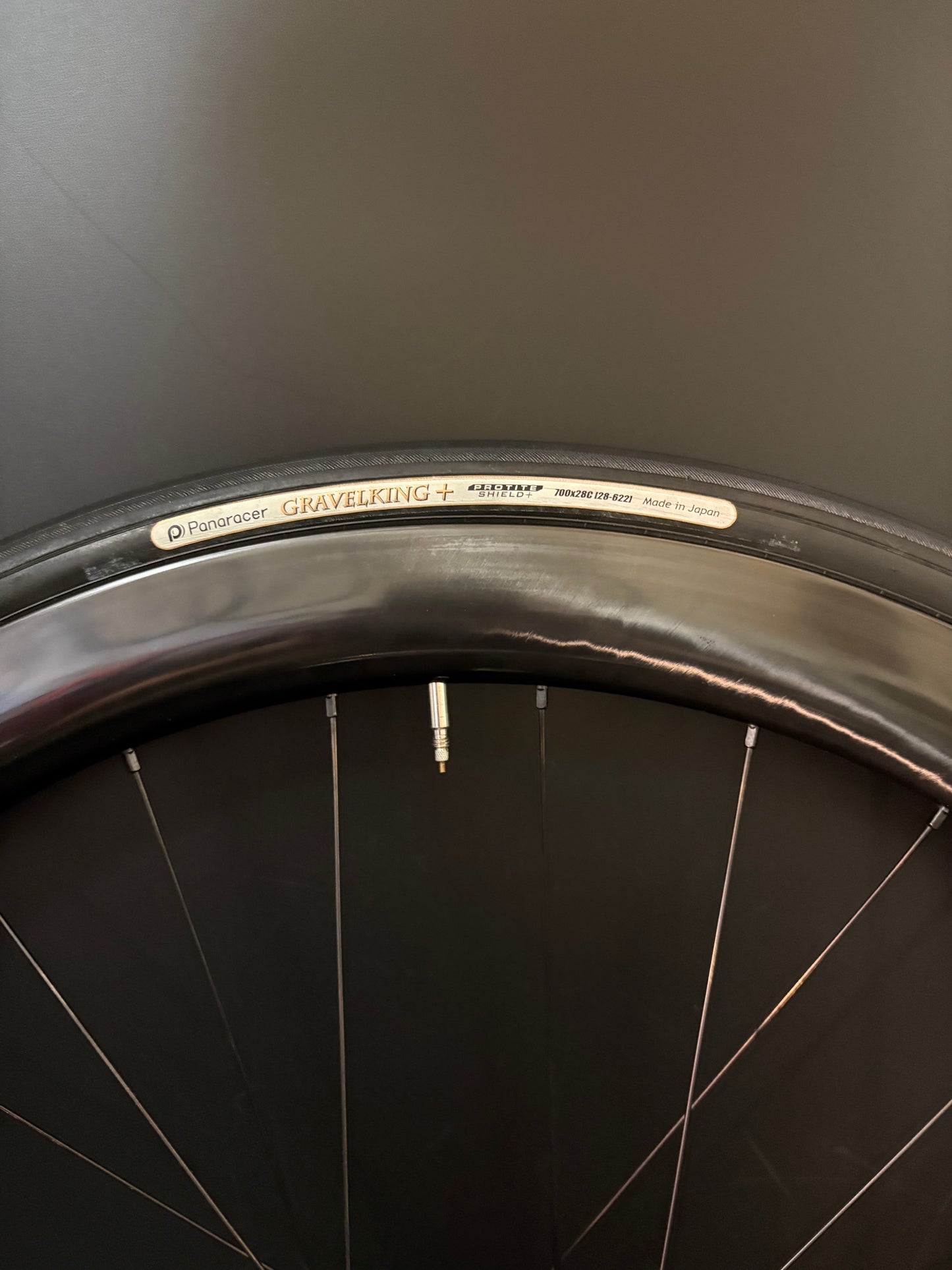 Light Bicycle Falcon AR45 Carbon Clincher / White Industries Wheelset Black 28h