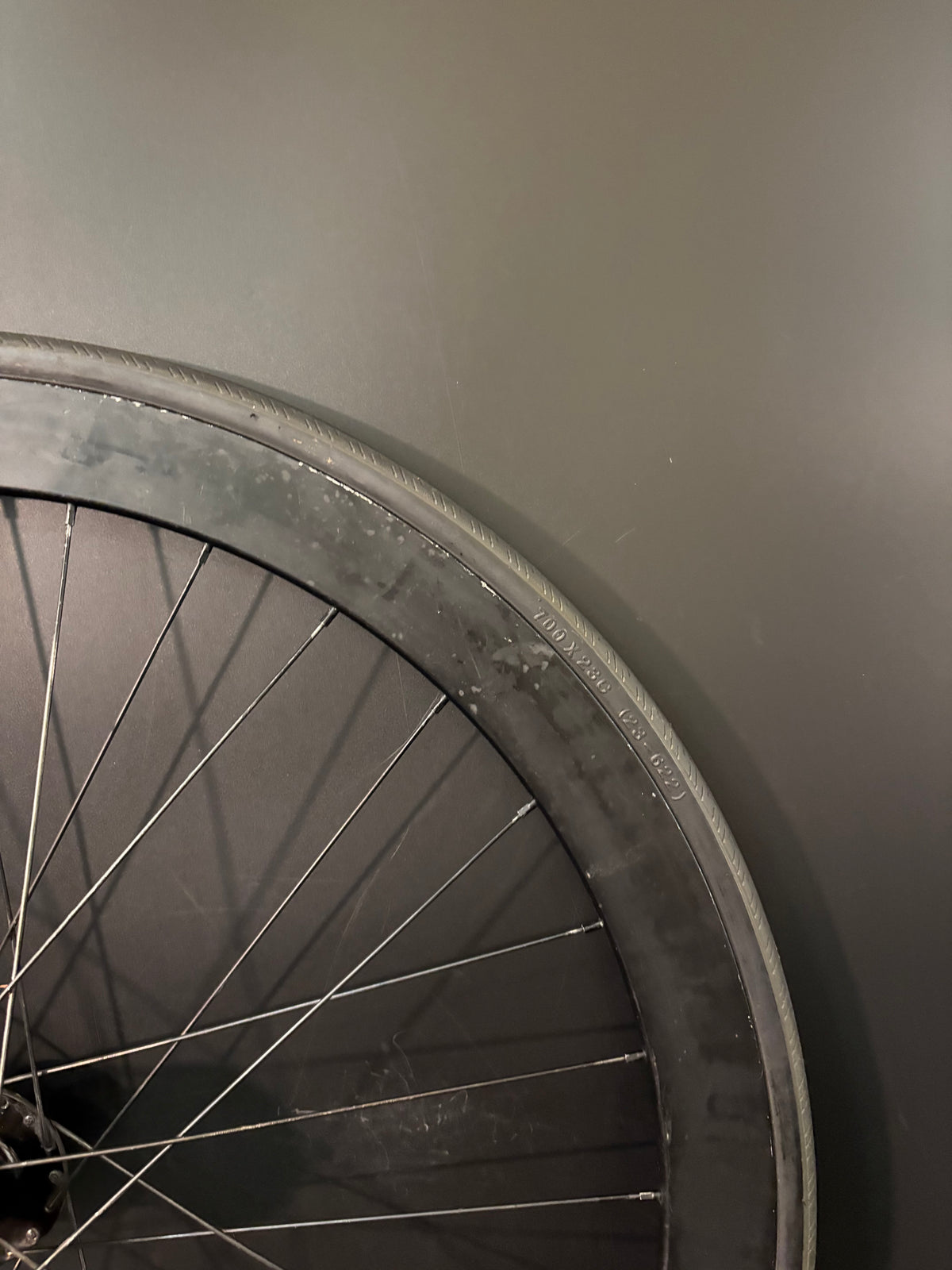 Velocity B43 Black / Phil Wood Front Wheel 32h