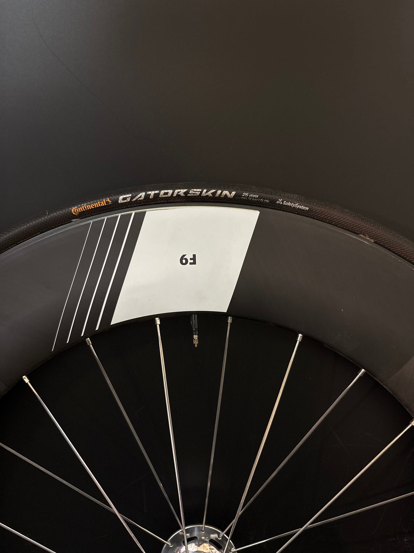 FFWD F9 90mm Carbon Tubular Wheelset 24/28h