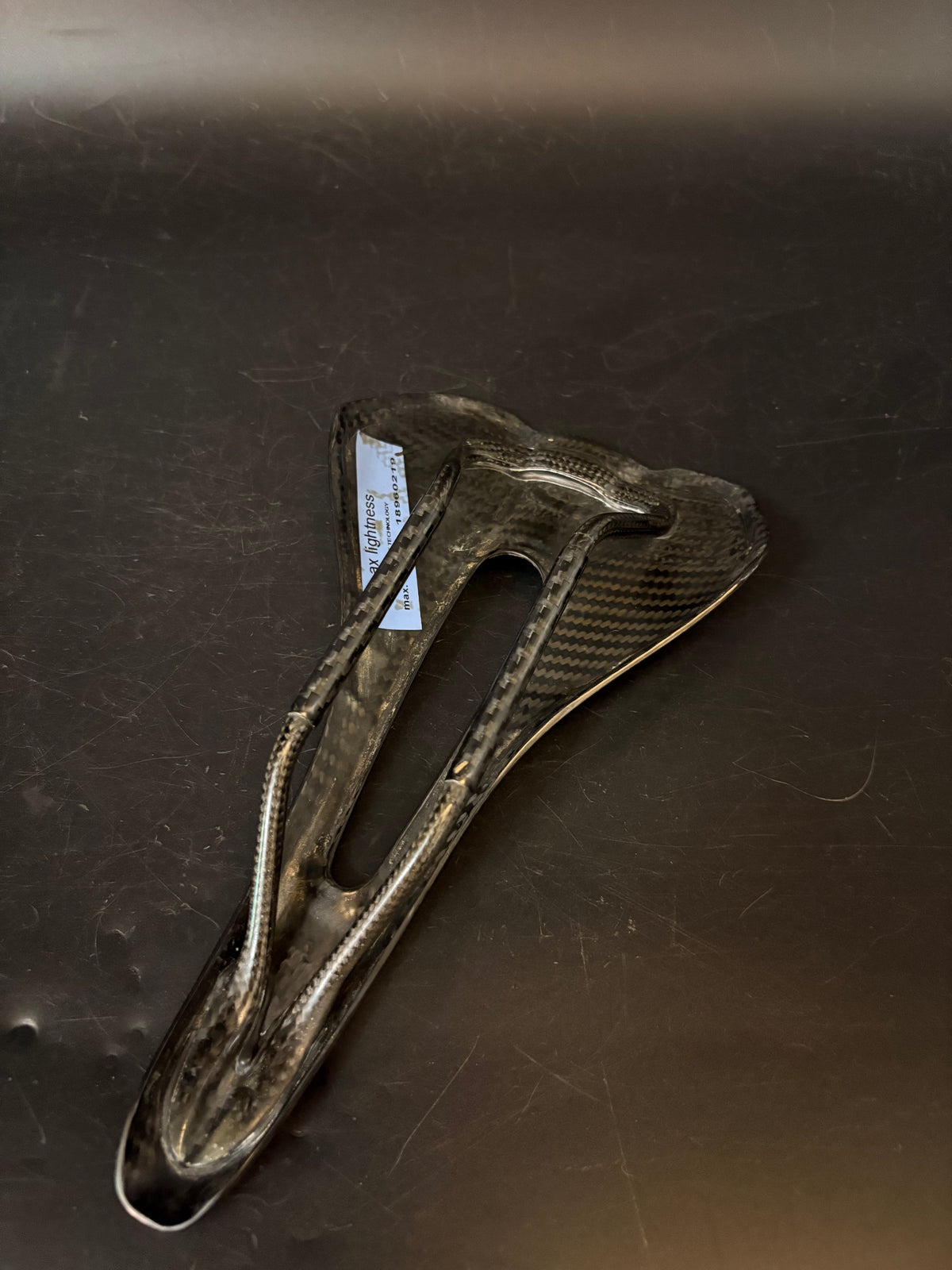 AX Lightness Saddle Carbon