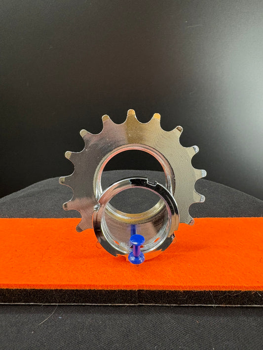 NEW Unbranded Silver Cog 17t + Lockring