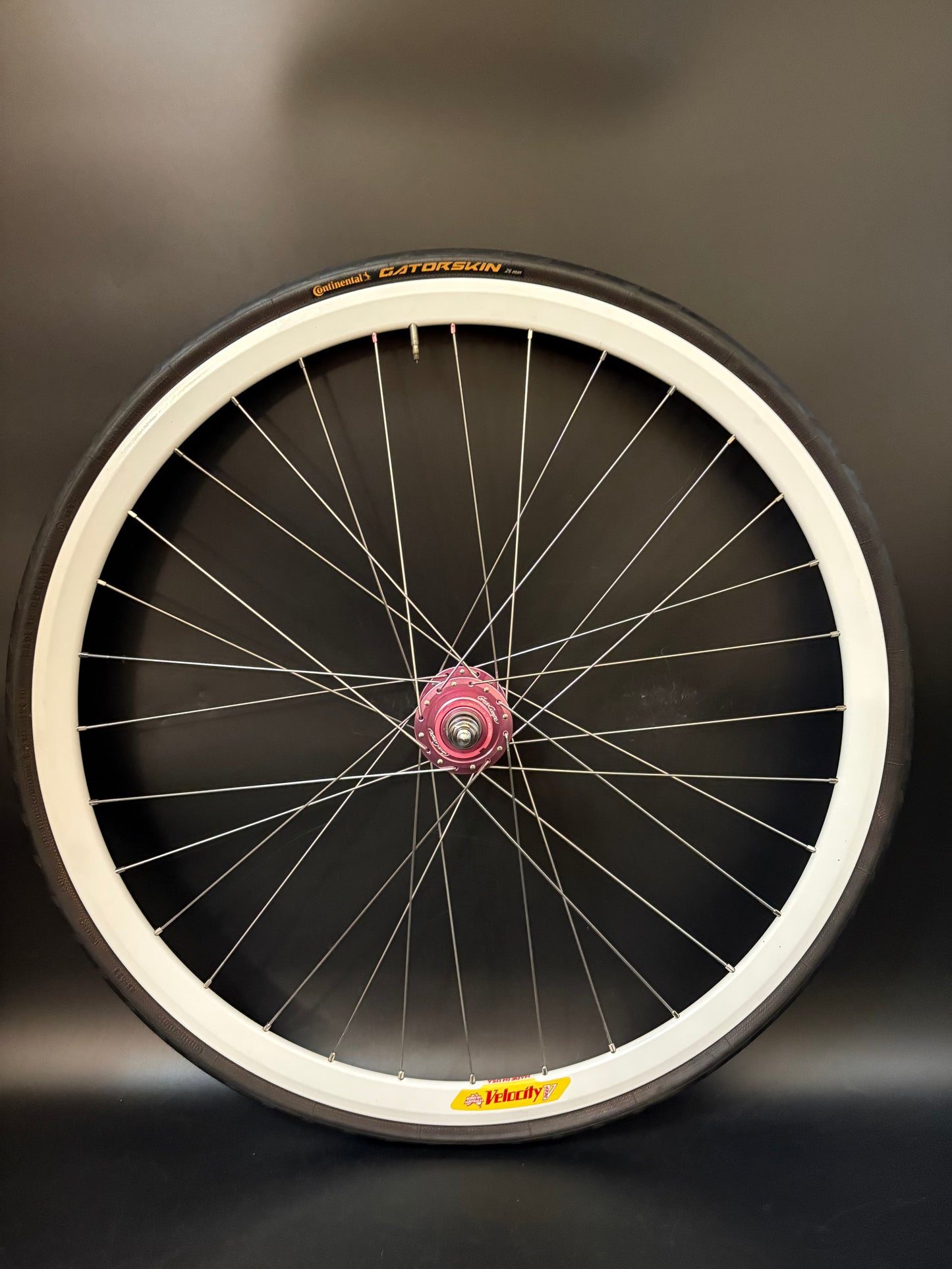 Velocity Deep V White / Gran Compe Pink Wheelset 32h