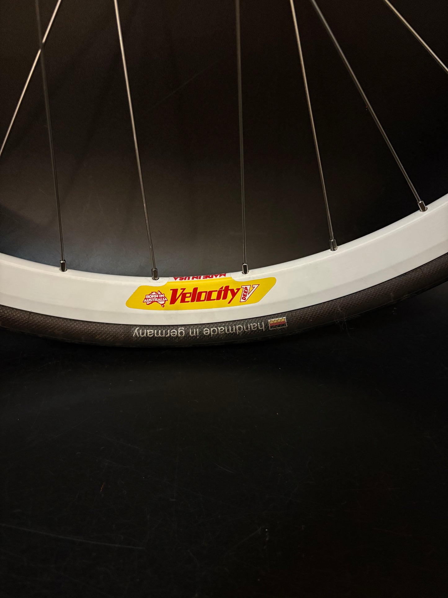Velocity Deep V White / Gran Compe Pink Wheelset 32h
