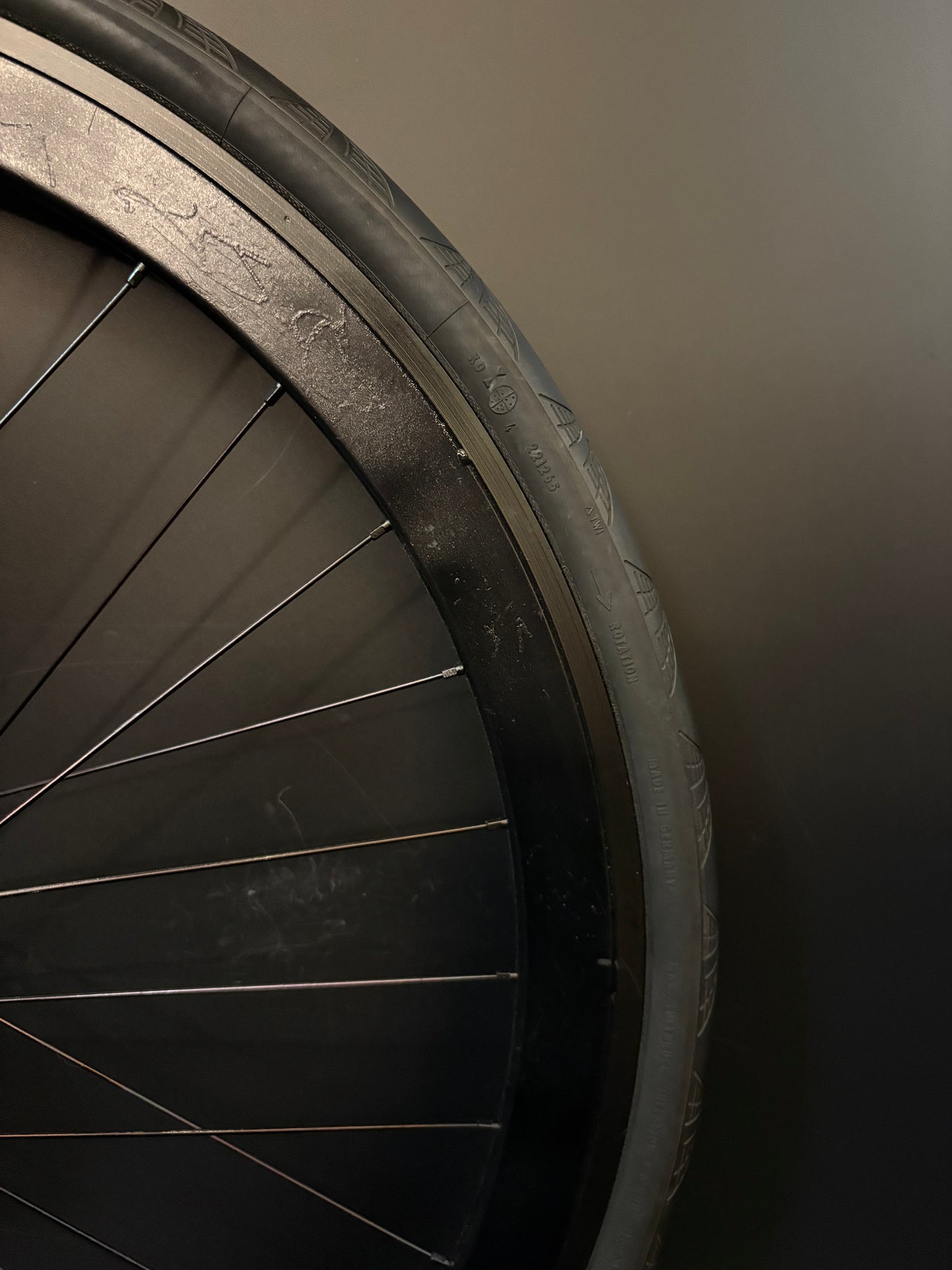 H Plus Son SL42 Black / Phil Wood White Front Wheel 32h