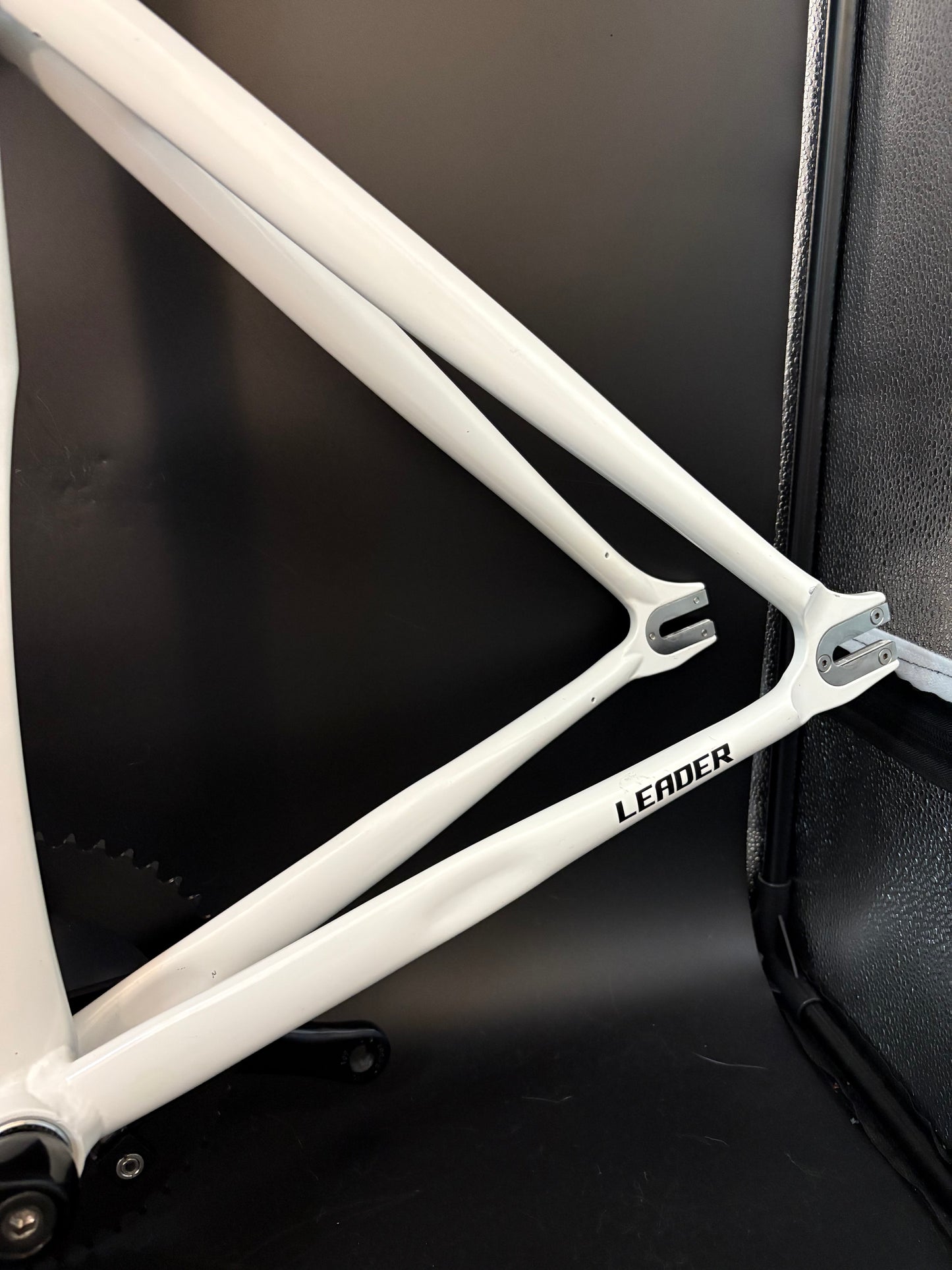 Leader 735 Frameset White 56cm w/ Stem + Bars + Saddle + Seatpost + Crankset