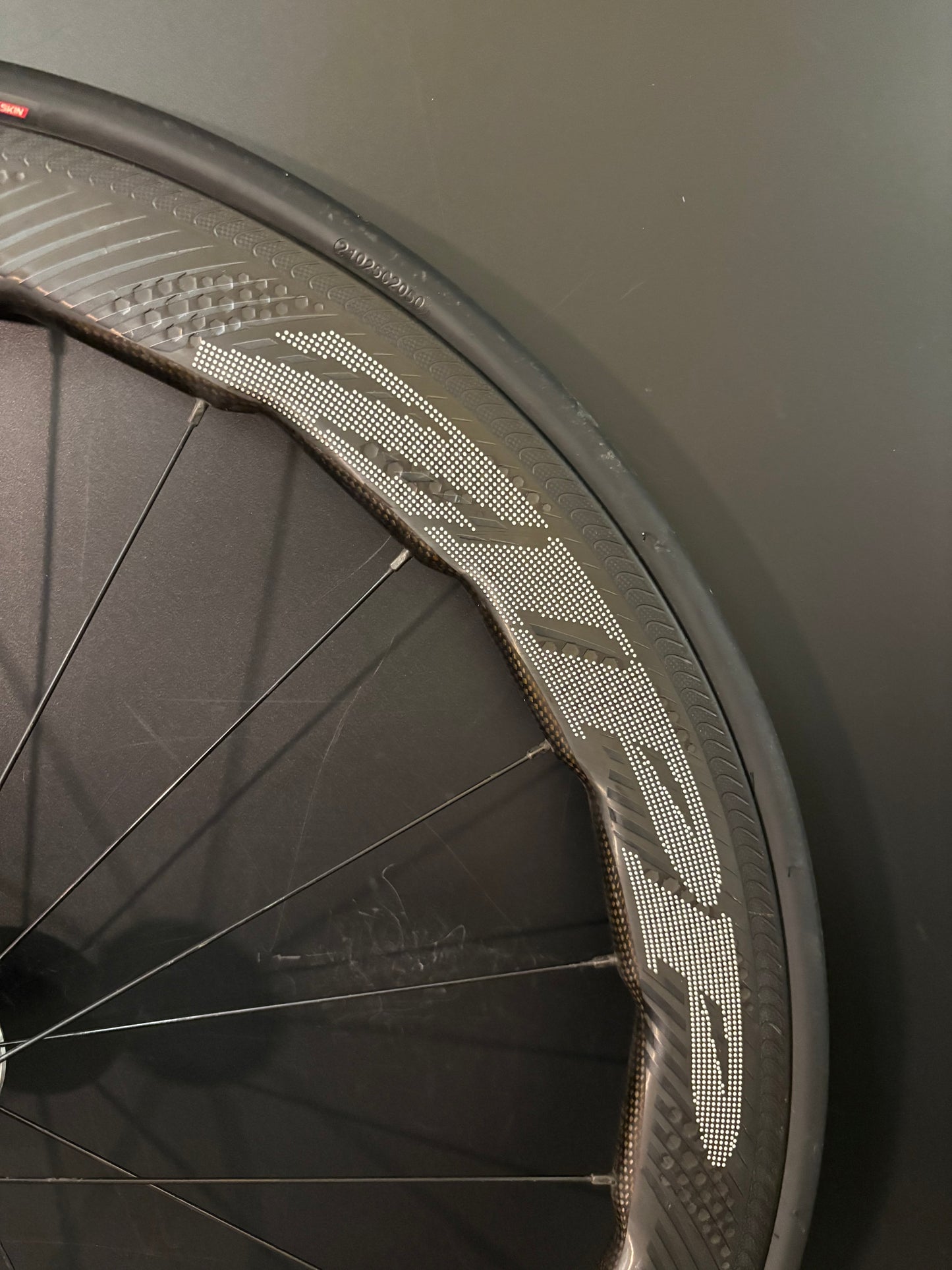 Zipp 454 NSW Carbon Clincher / DT Swiss Wheelset 20/24h