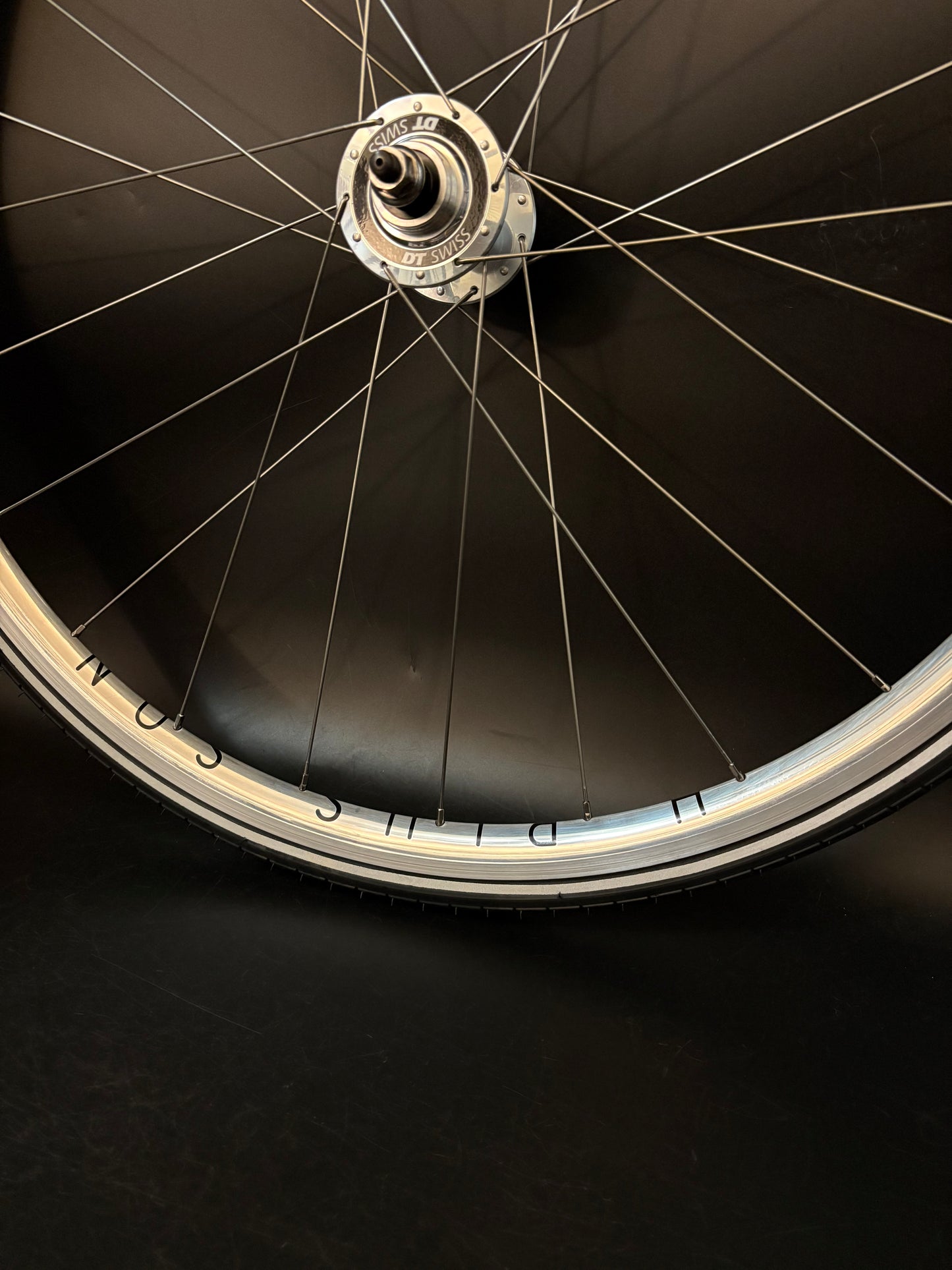 H Plus Son Archetype Silver / DT Swiss Wheelset 20/24h