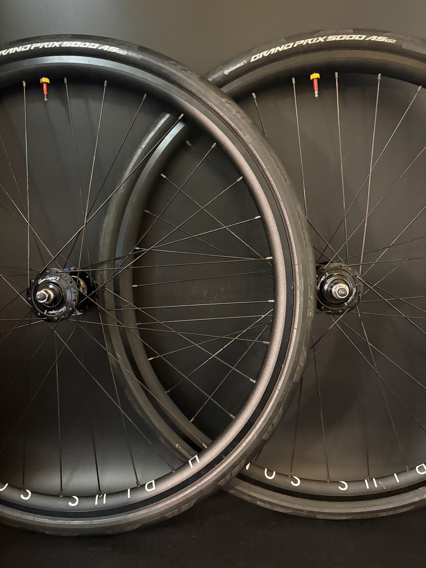 H Plus Son Archetype / Gran Compe HF Wheelset Black 32h Tubeless