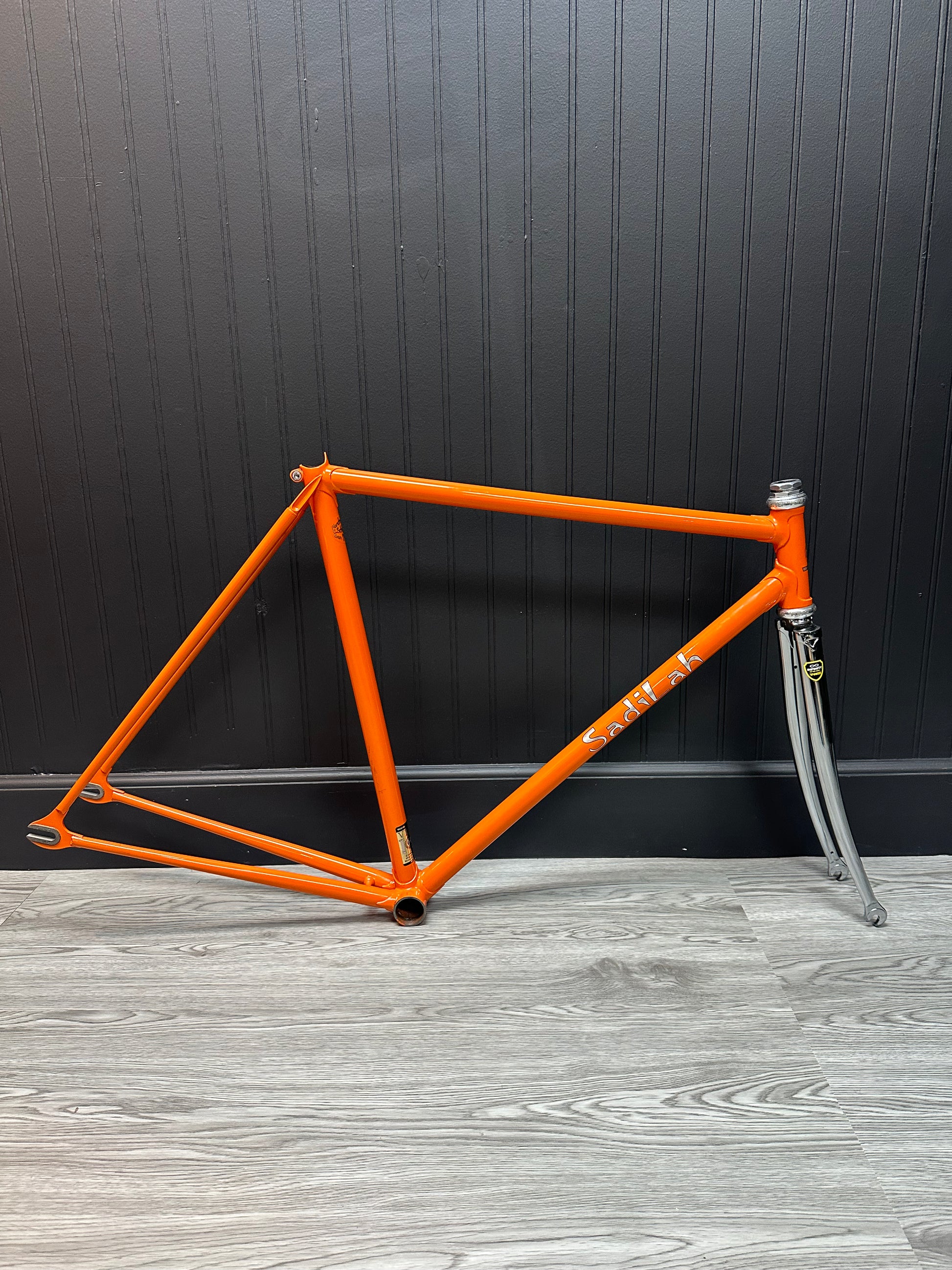 53cm frame store