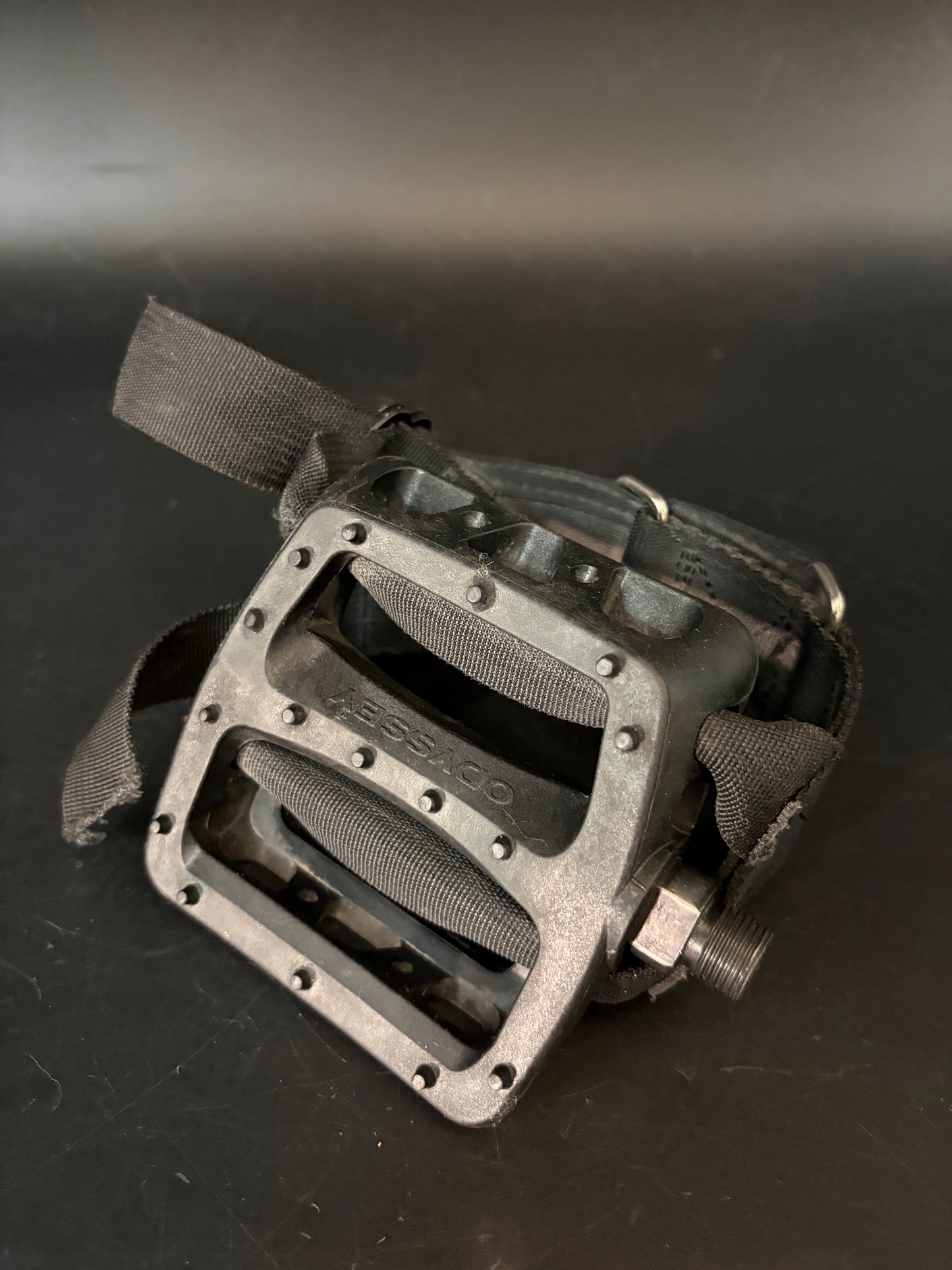 Odyssey / Hold Fast Straps Pedal Setup Black