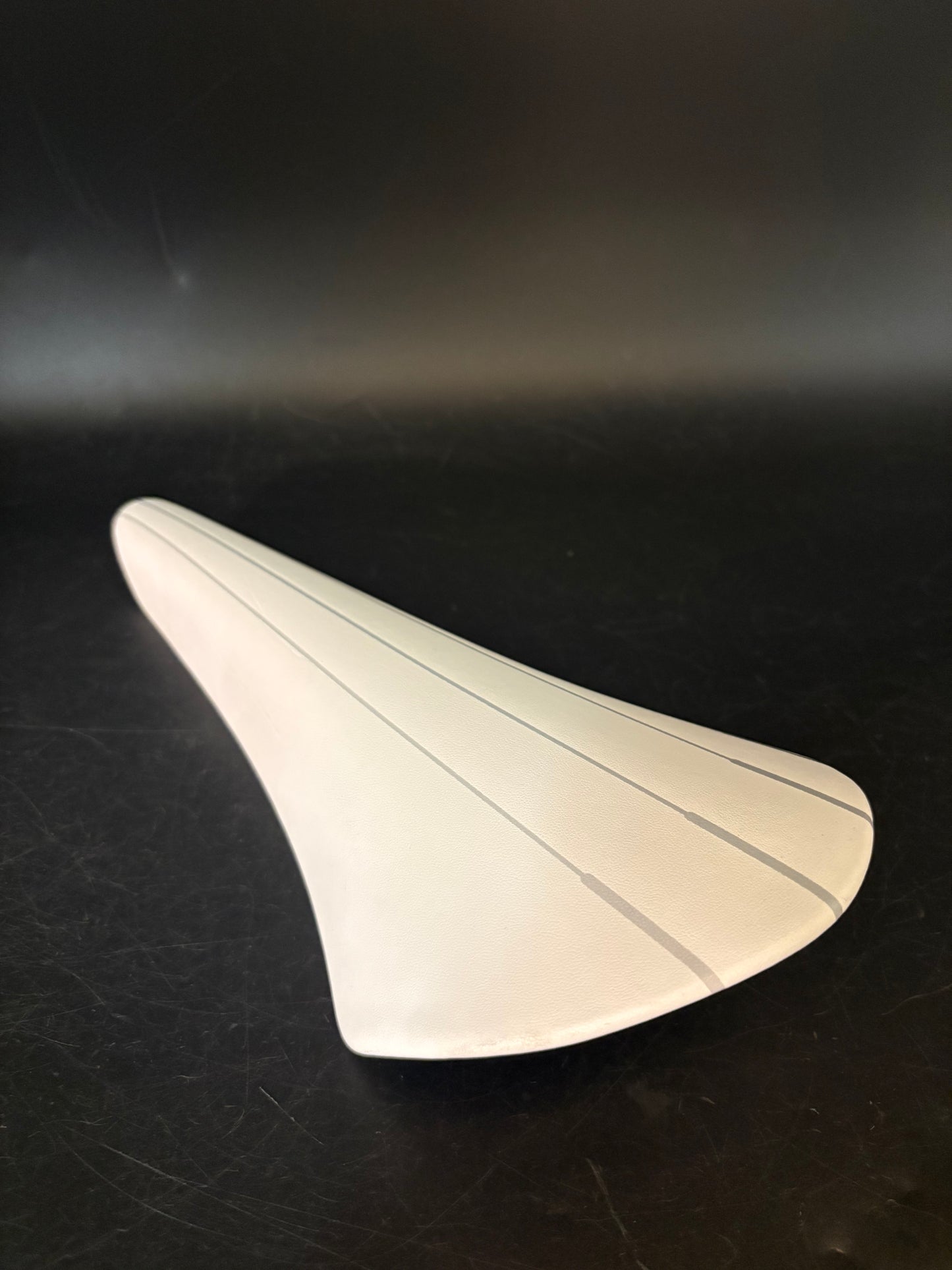 Fizik Volta Saddle White