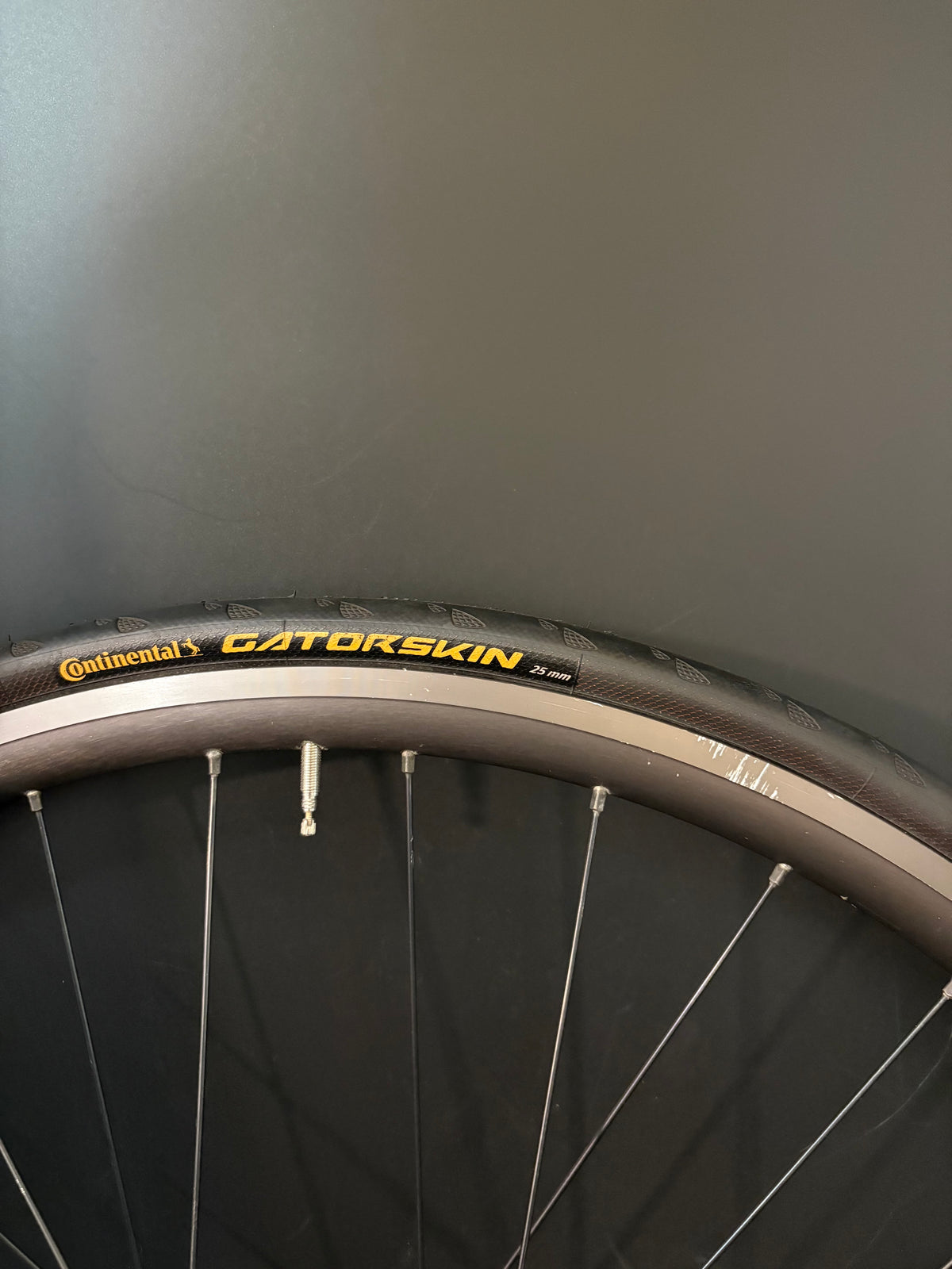 H Plus Son Archetype Grey / Origin 8 Rear Wheel 32h