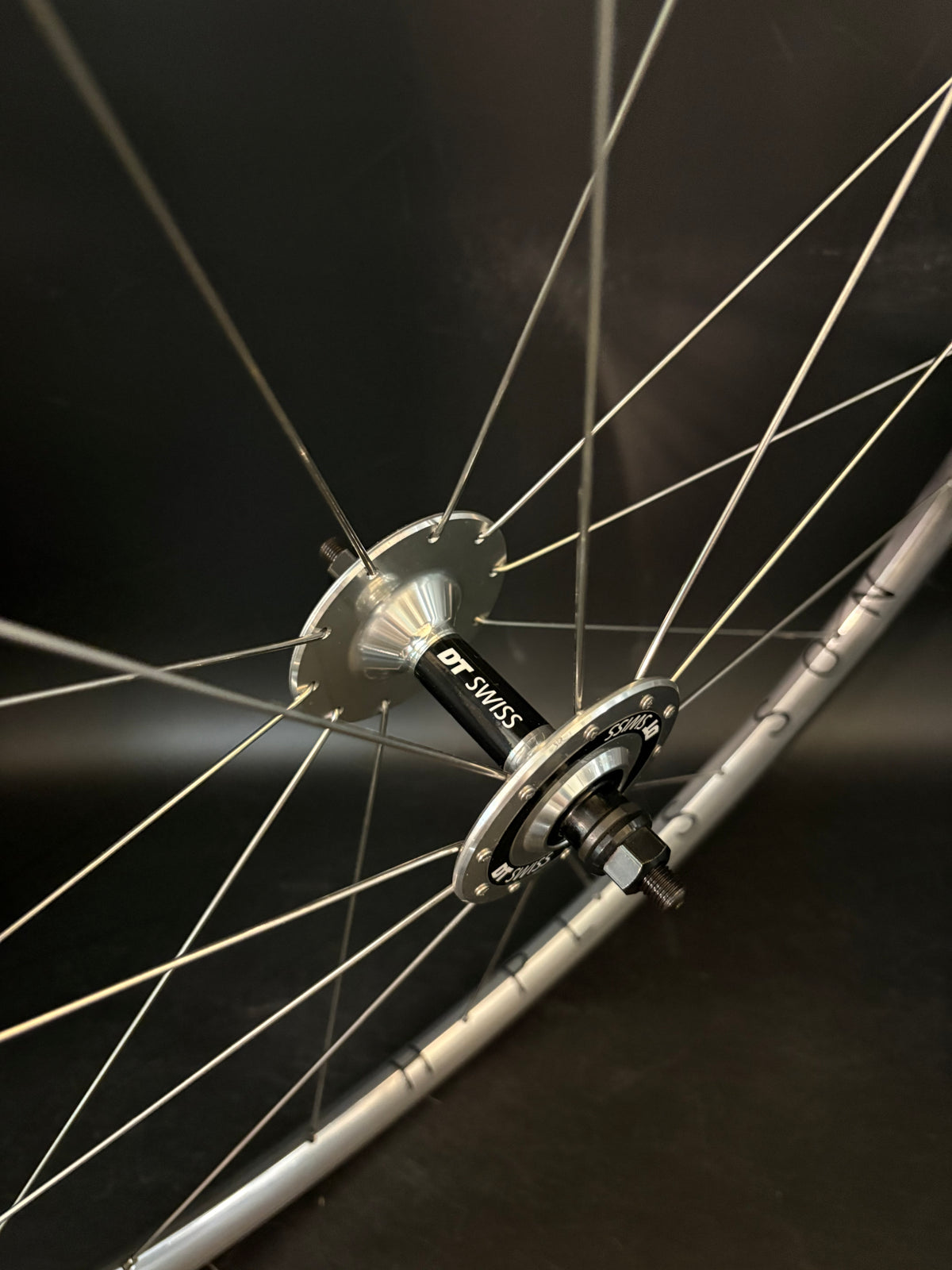 H Plus Son Archetype Silver / DT Swiss Wheelset 20/24h