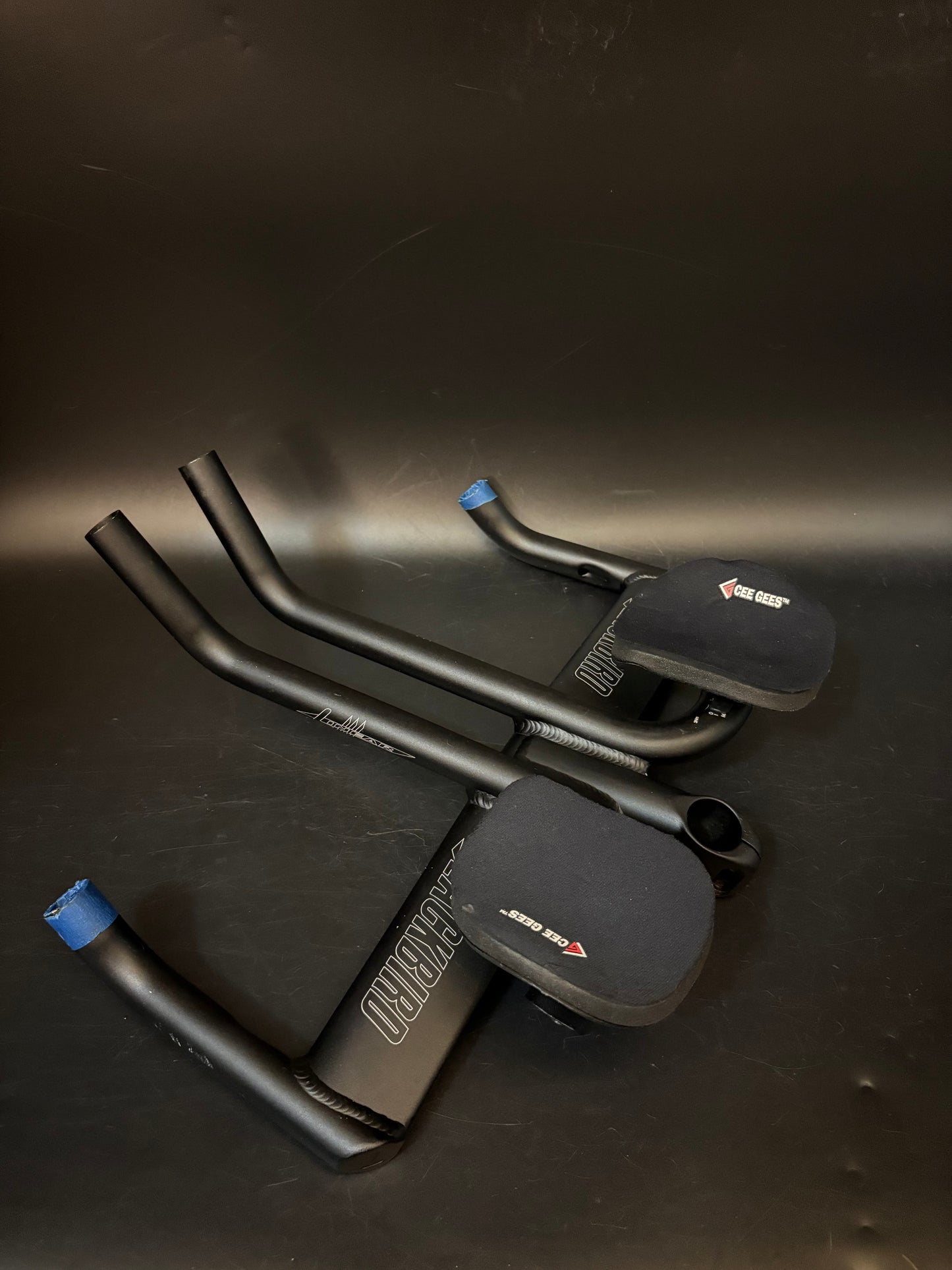 Blackbird Linear Aero Handlebar Black 38cm 85mm