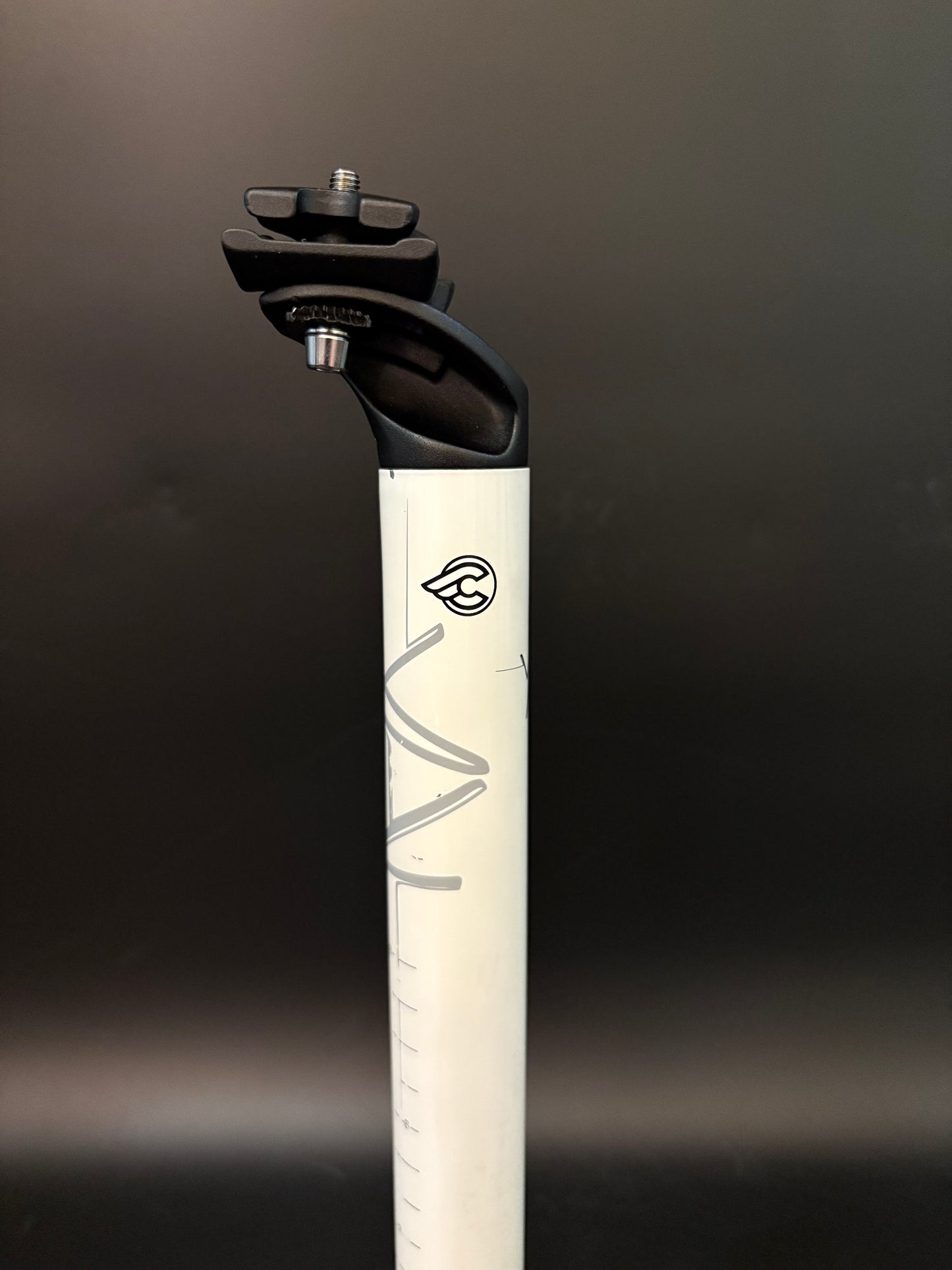 Cinelli VAI Seatpost White 31.6 350mm