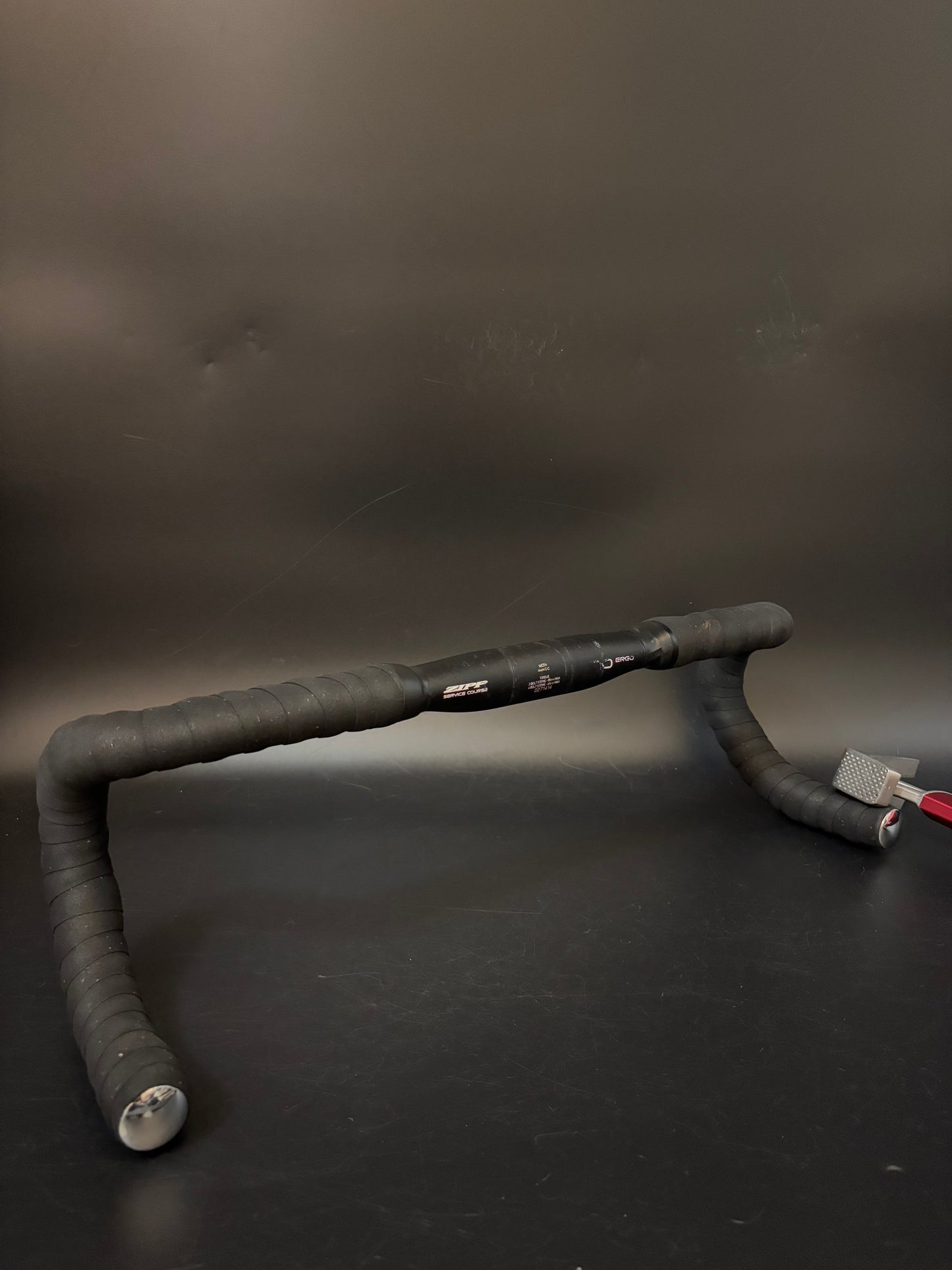 Zipp 70 Ergo Drop Handlebar Black 44cm 31.8