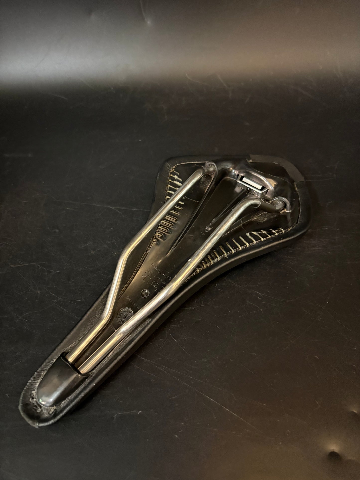 Fizik Arione Saddle Black/Brown