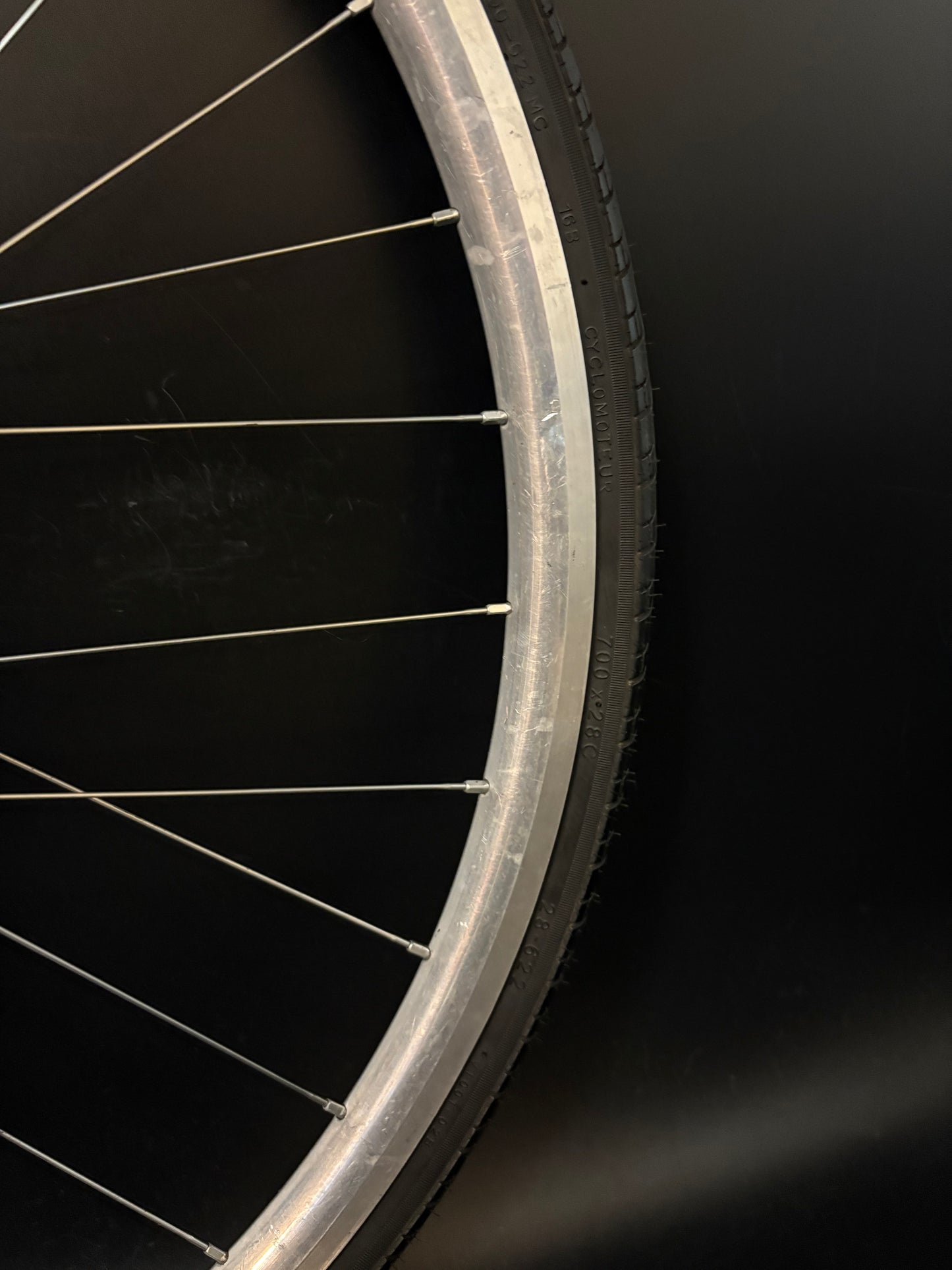 H Plus Son Archetype Silver / Dura Ace 7600 Wheelset 32h