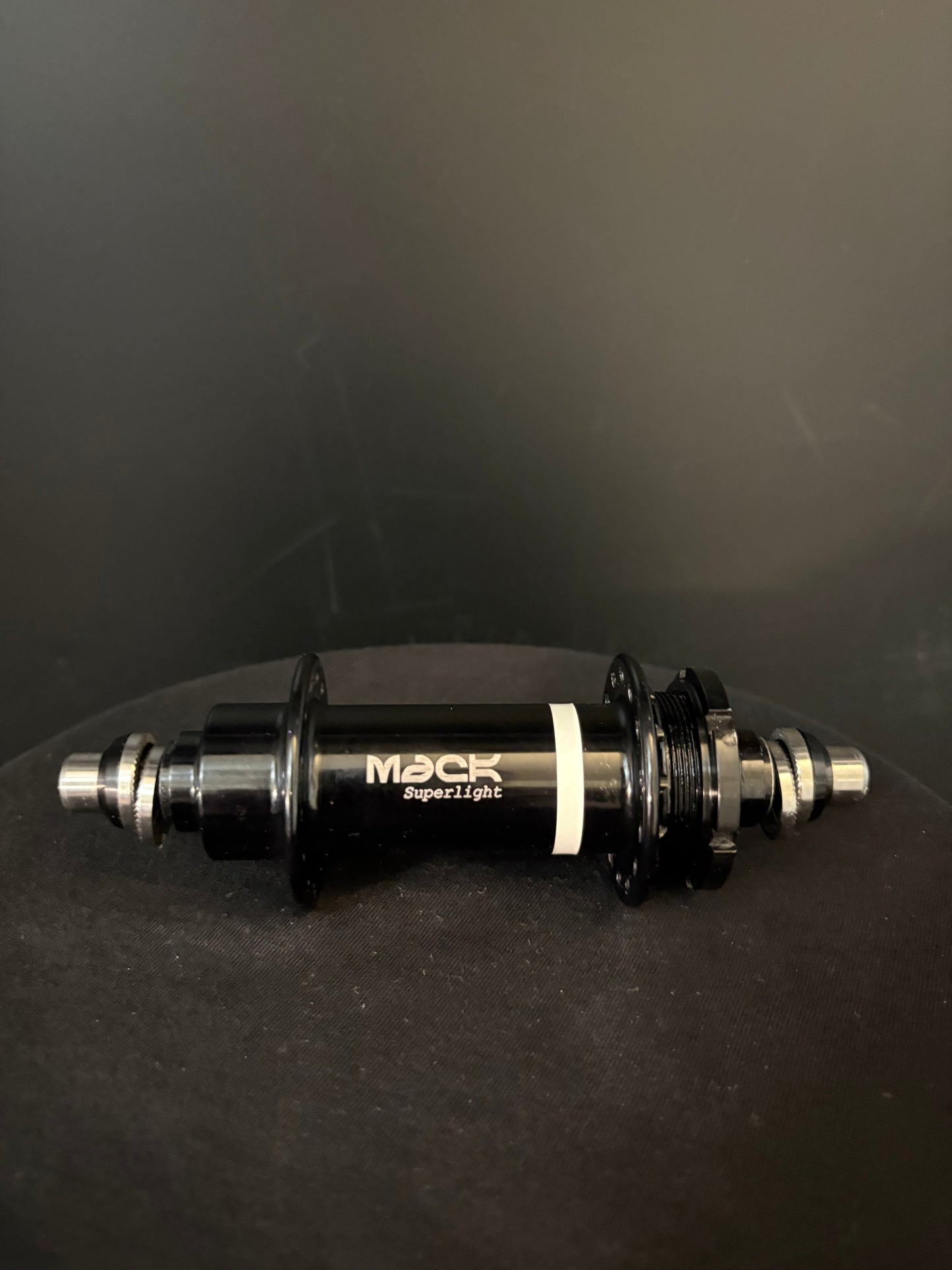 Mack Superlight Hubset Black/White 20/28h