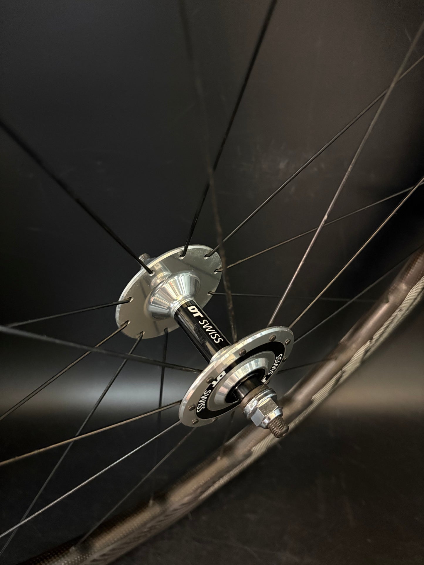 Zipp 454 NSW Carbon Clincher / DT Swiss Wheelset 20/24h