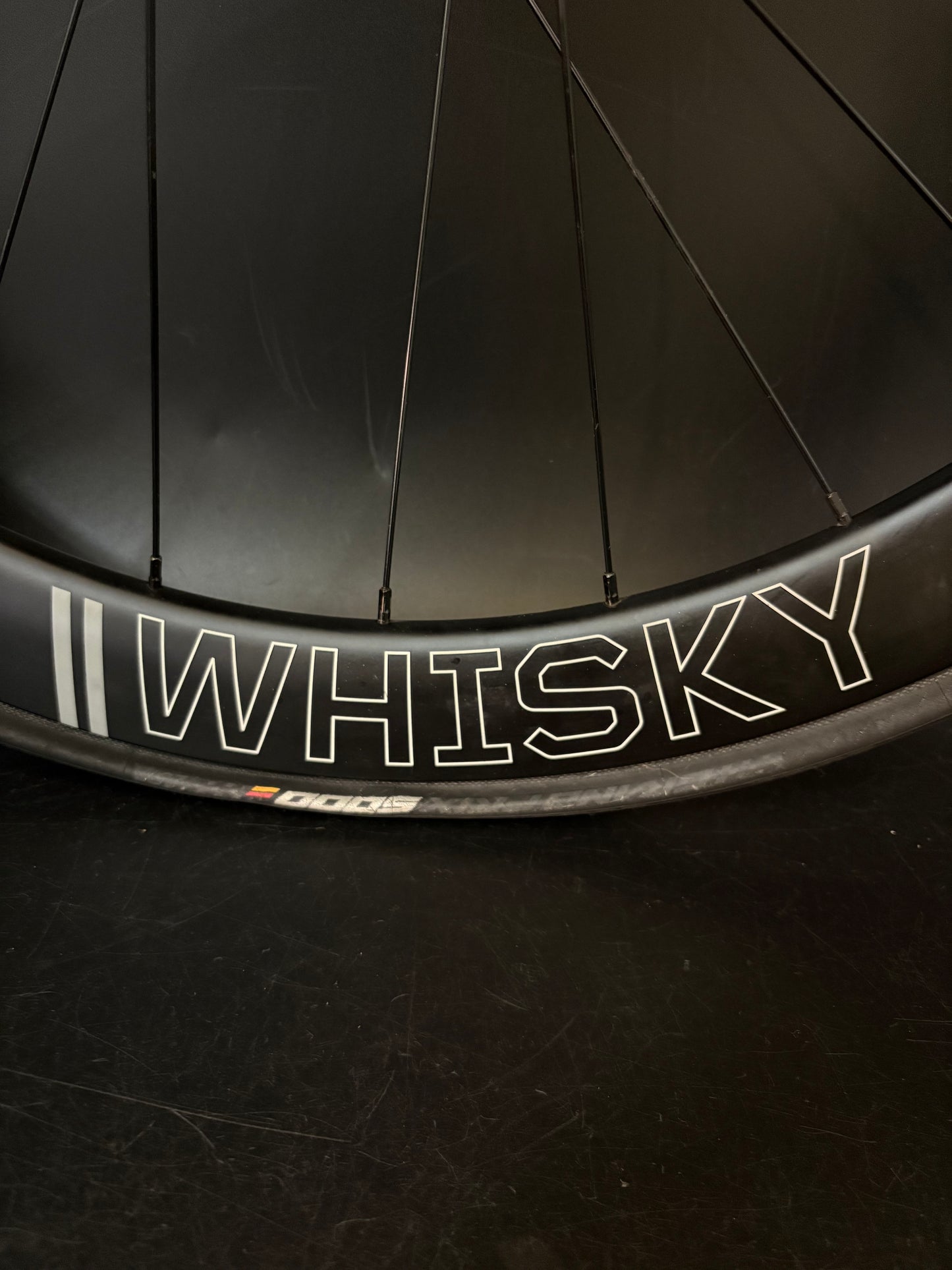 Whisky 50mm Carbon Clincher / Halo Wheelset Black 24h