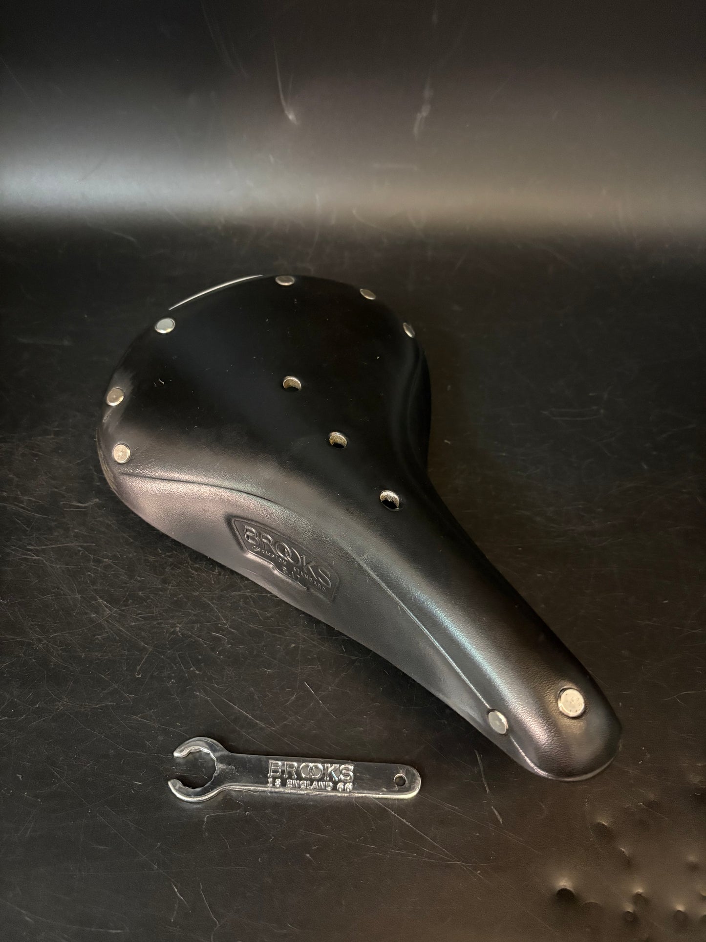 Brooks B17 Leather Saddle Black