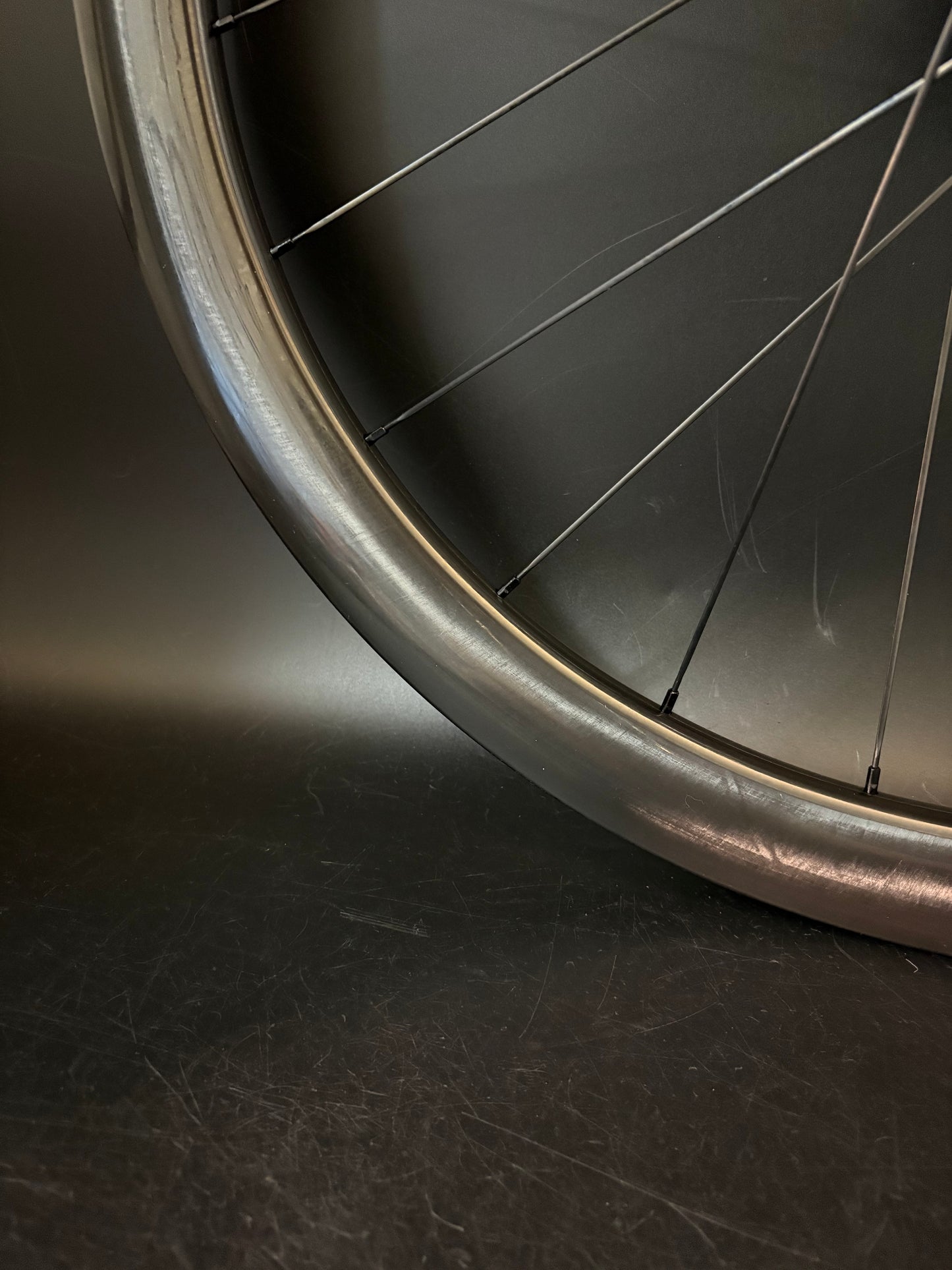 Light Bicycle AR45 / DT Swiss Wheelset Carbon 20/24h