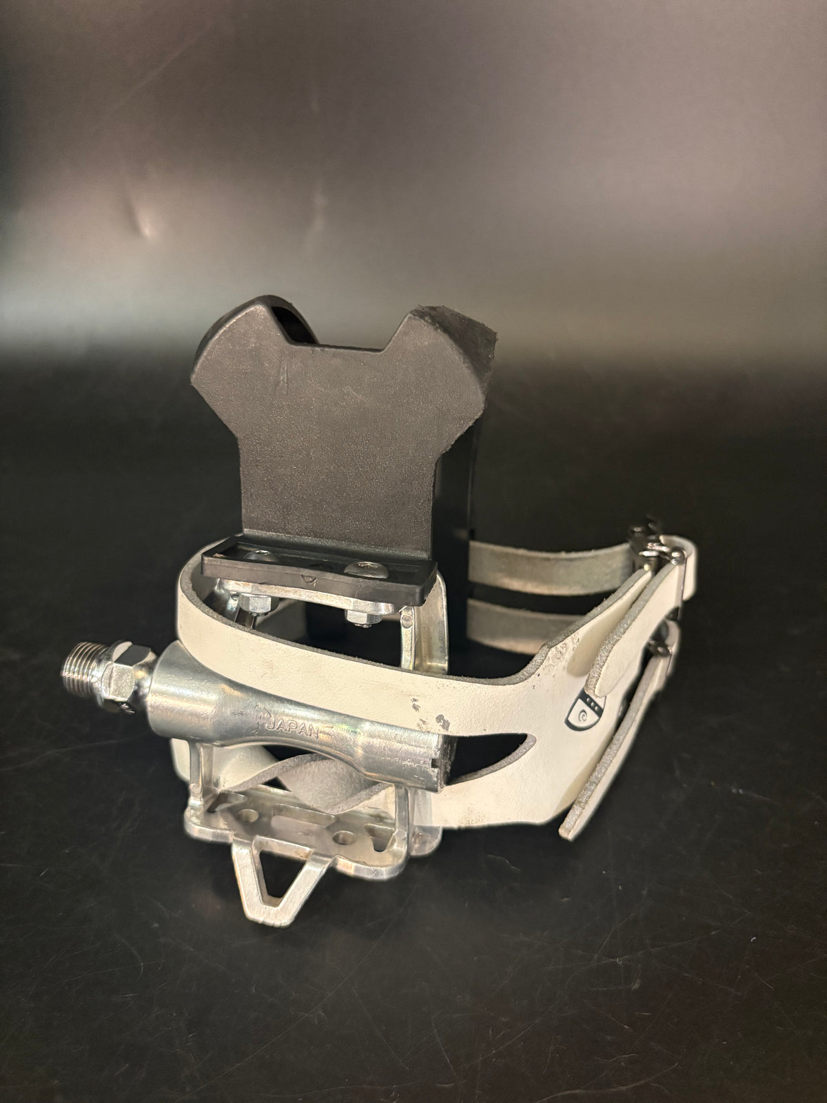 MKS GR-9 / All City Double Straps White Pedal Setup