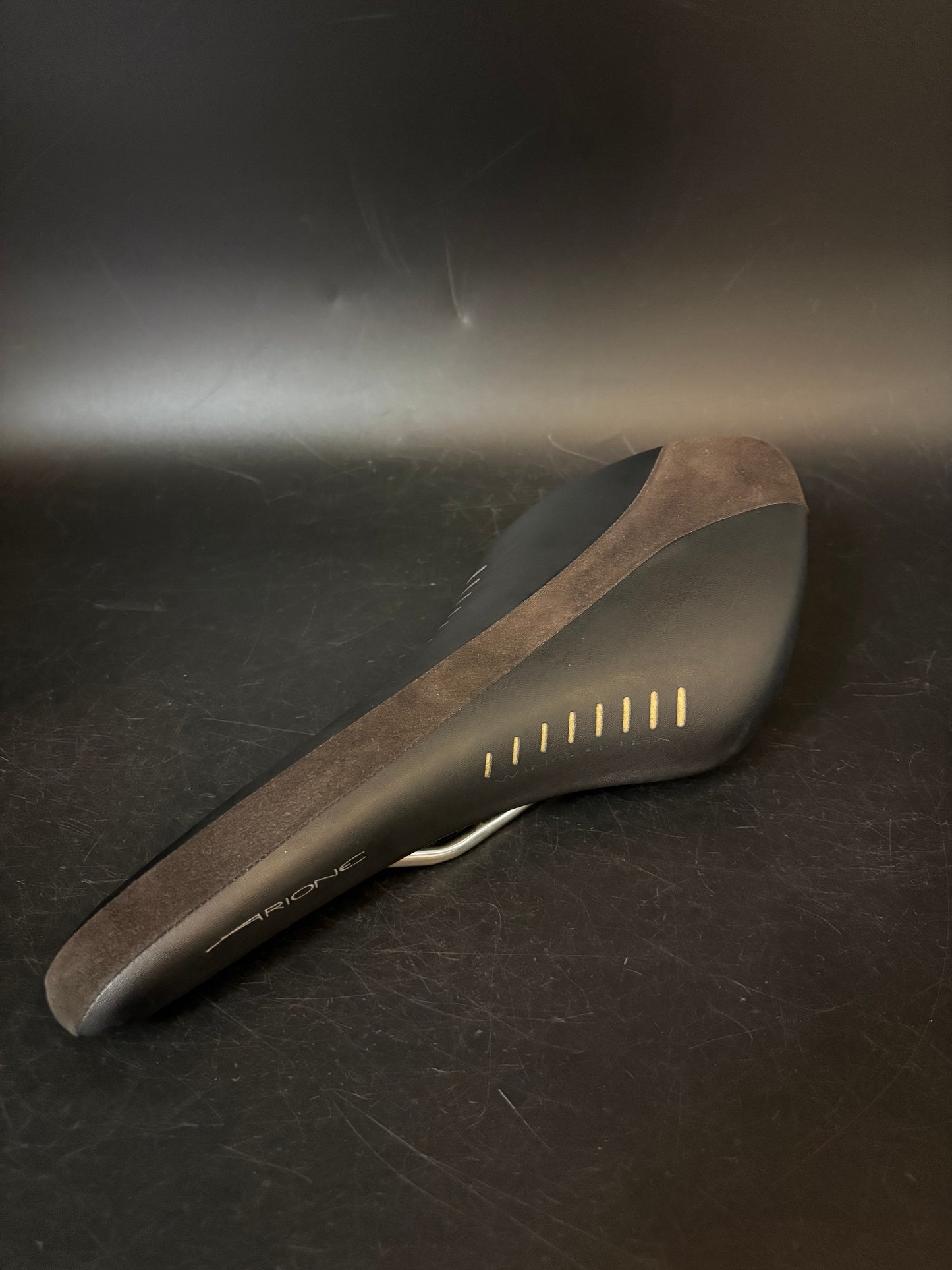 Fizik Arione Saddle Black/Brown
