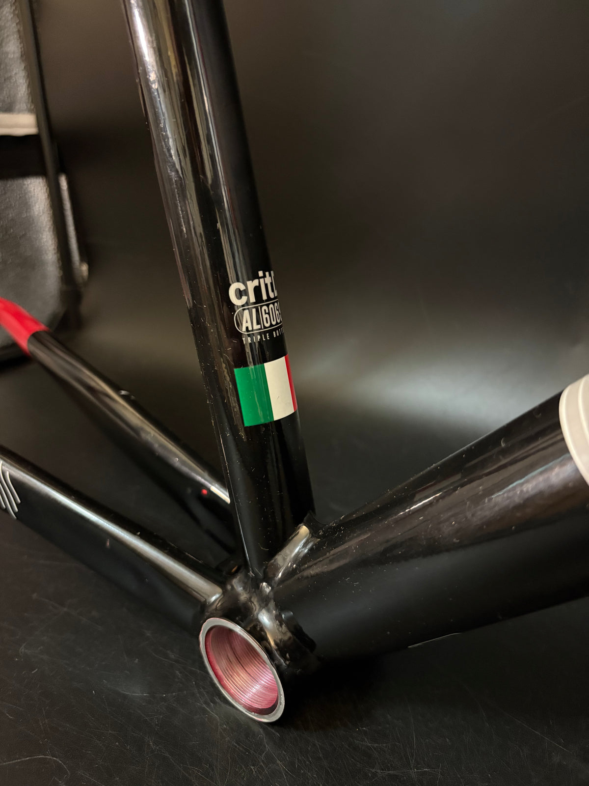 Engine 11 Crit D Frameset IRD Red Large