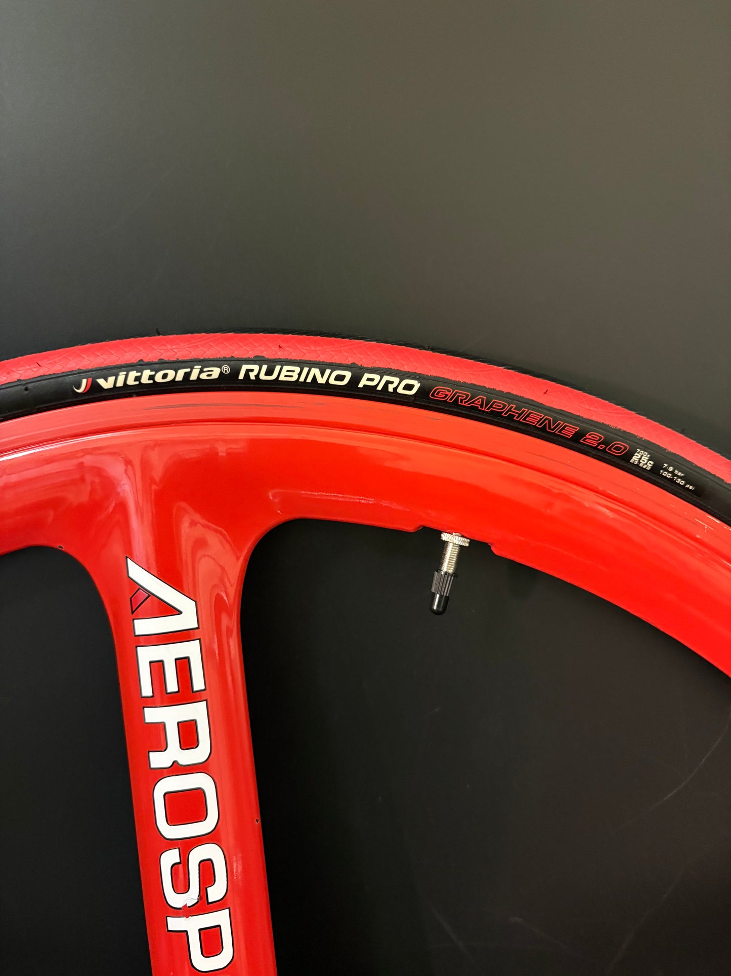Aerospoke Clincher Front Wheel Red