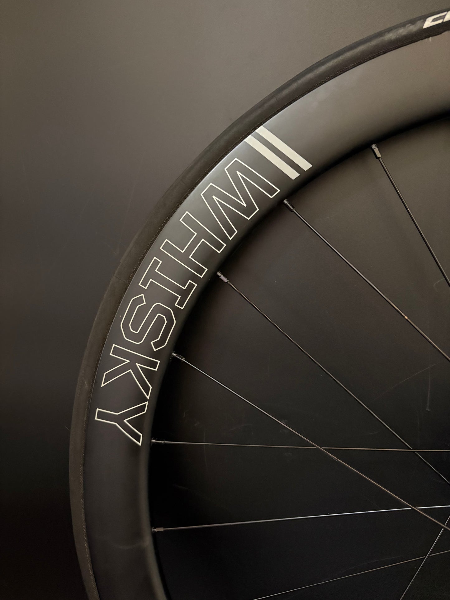 Whisky 50mm Carbon Clincher / Halo Wheelset Black 24h