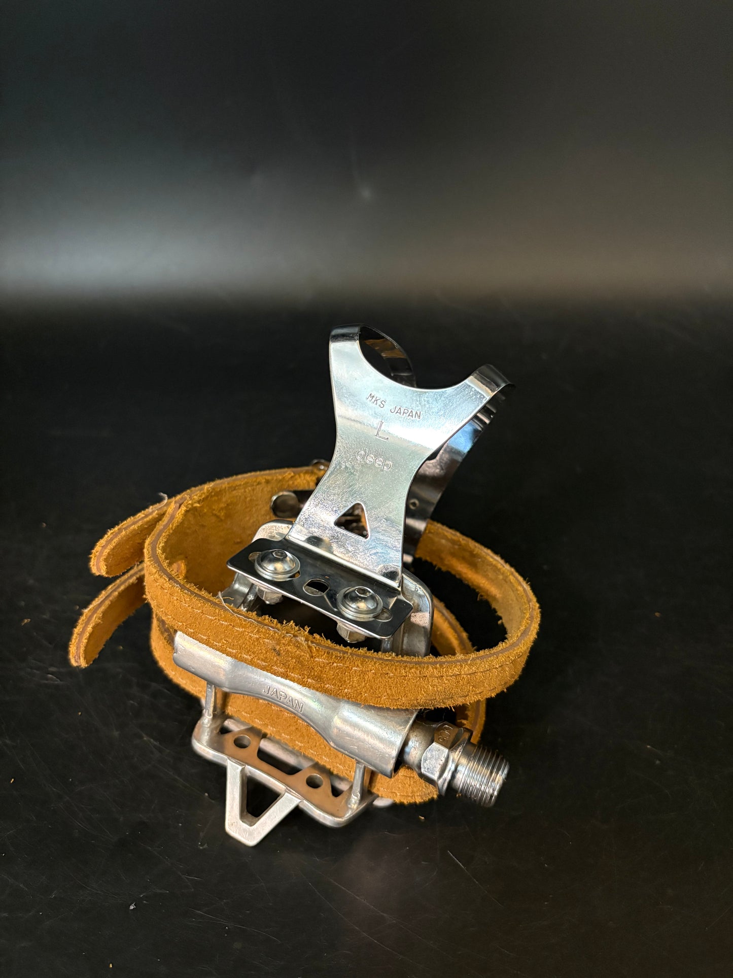 MKS GR-9 / Unbranded Double Straps Pedal Setup