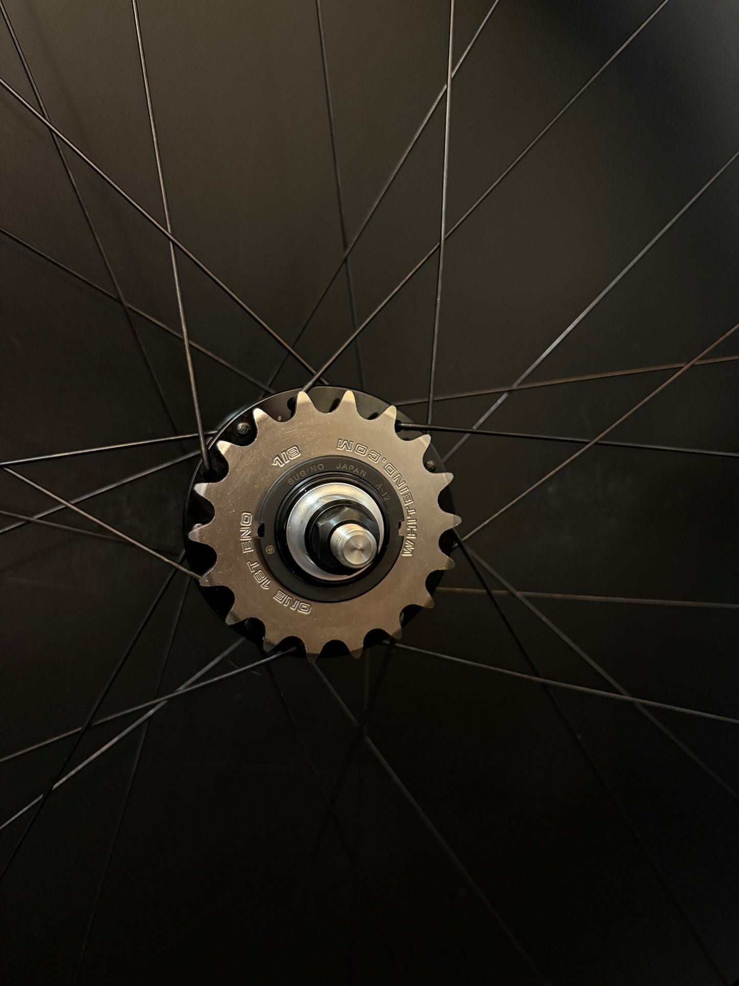 Light Bicycle Falcon AR45 Carbon Clincher / White Industries Black Wheelset 28h