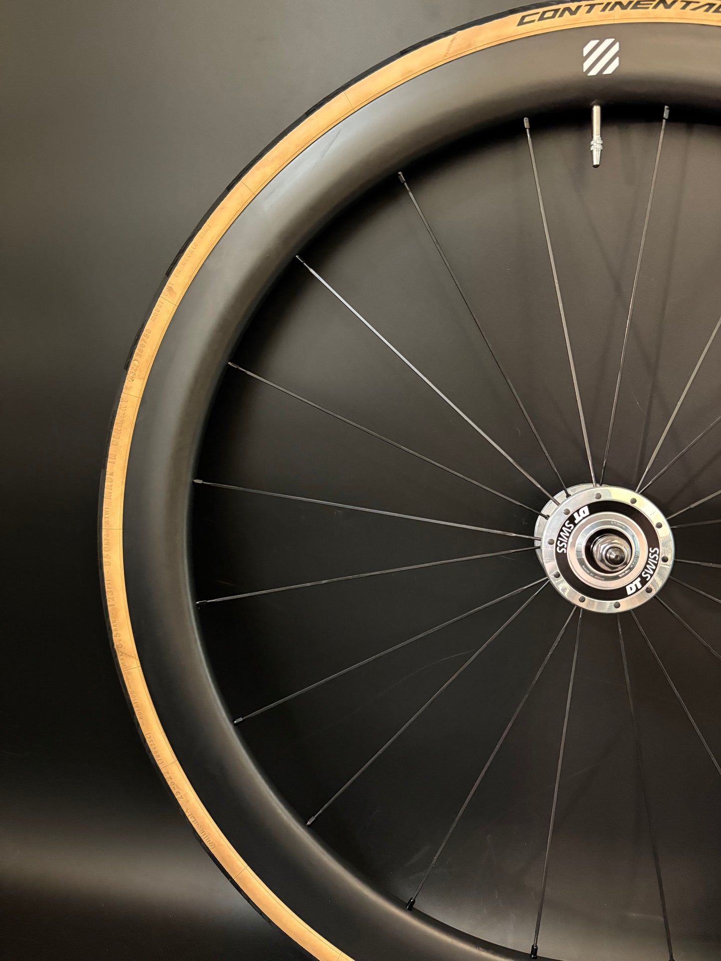 Velobike Vegast 450 Carbon Clincher / DT Swiss Wheelset 20/24h