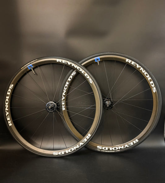 Reynolds Assault 35mm Carbon Clincher Wheelset 20/24h
