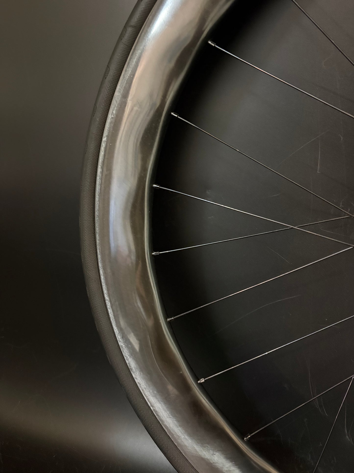 Light Bicycle AR375 + AR565 Carbon / Vendetta Wheelset 20/24h