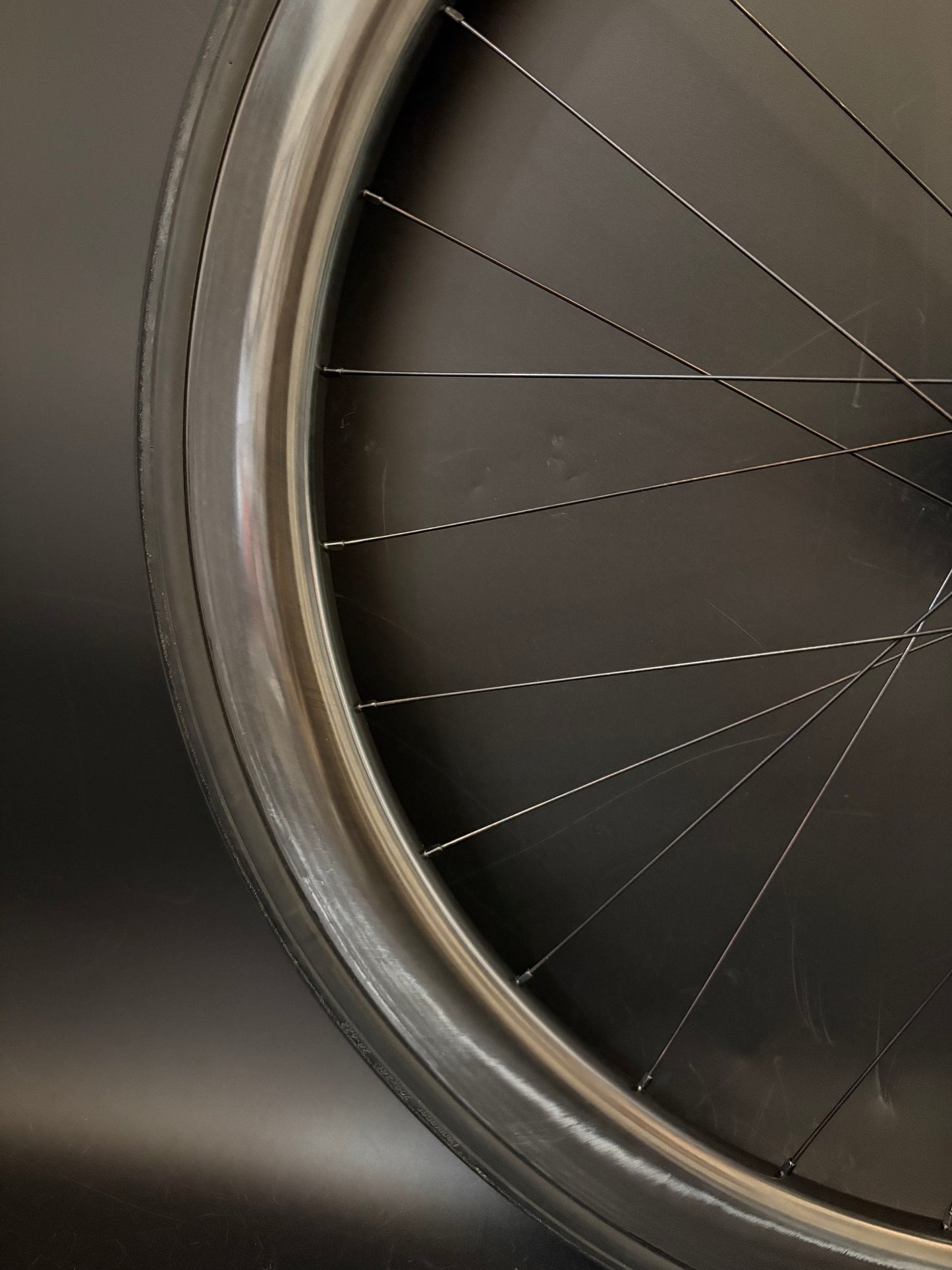 Light Bicycle Falcon AR45 Carbon Clincher / White Industries Wheelset Black 28h