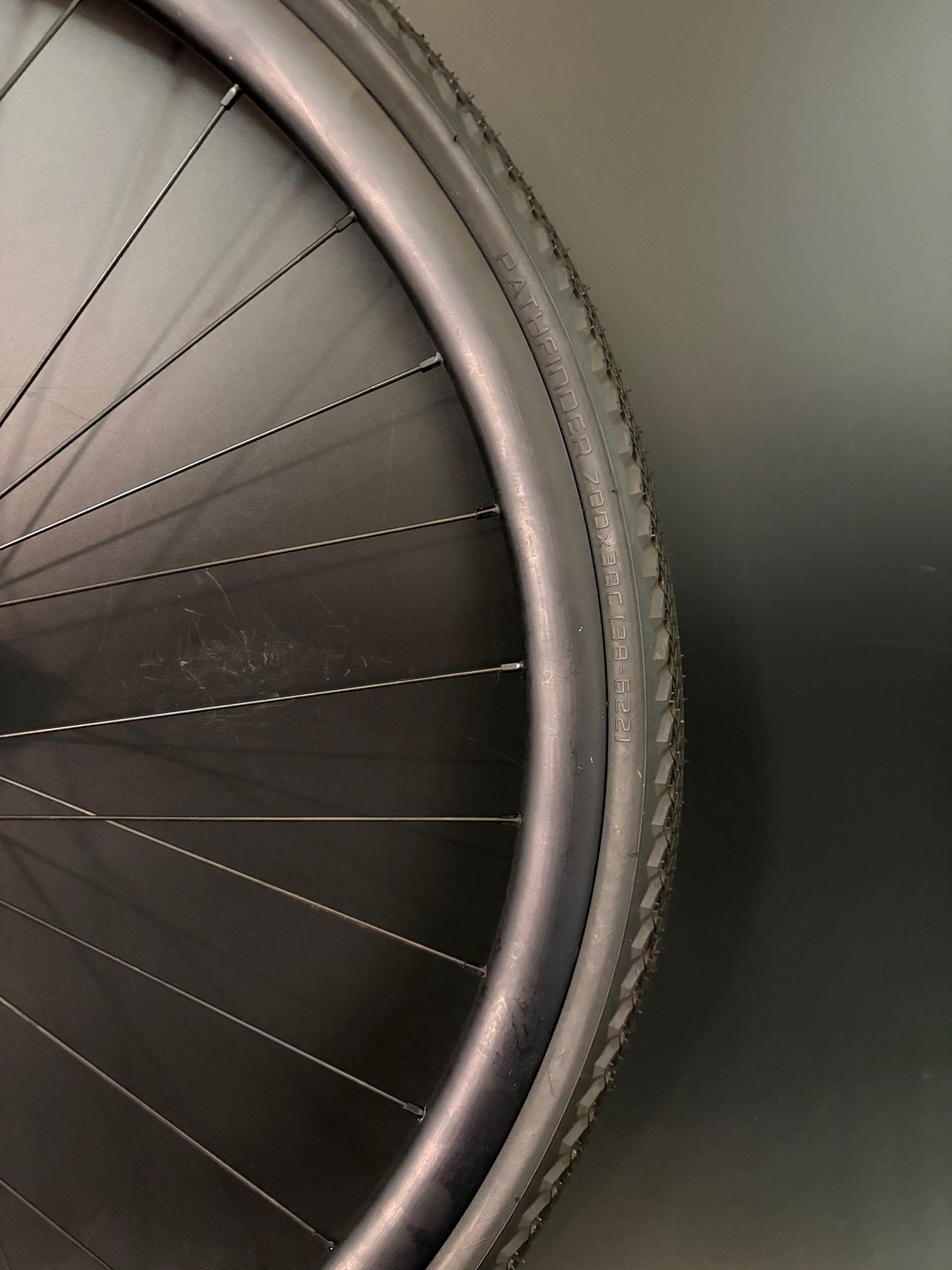 Velocity Aileron Black / Gran Compe Custom Anodize LF Wheelset 32h