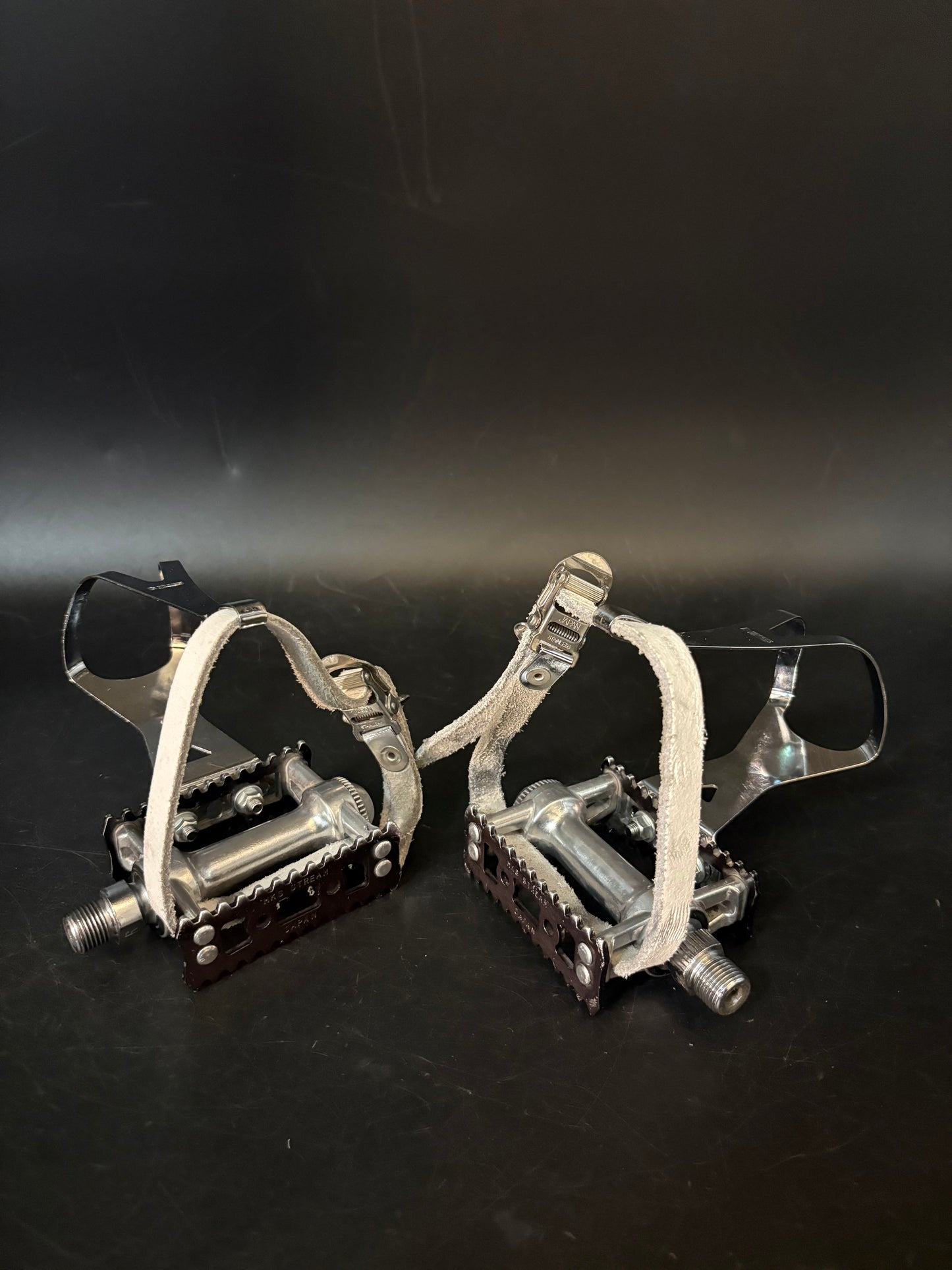 MKS Stream / MKS Leather Single Straps Pedal Setup White