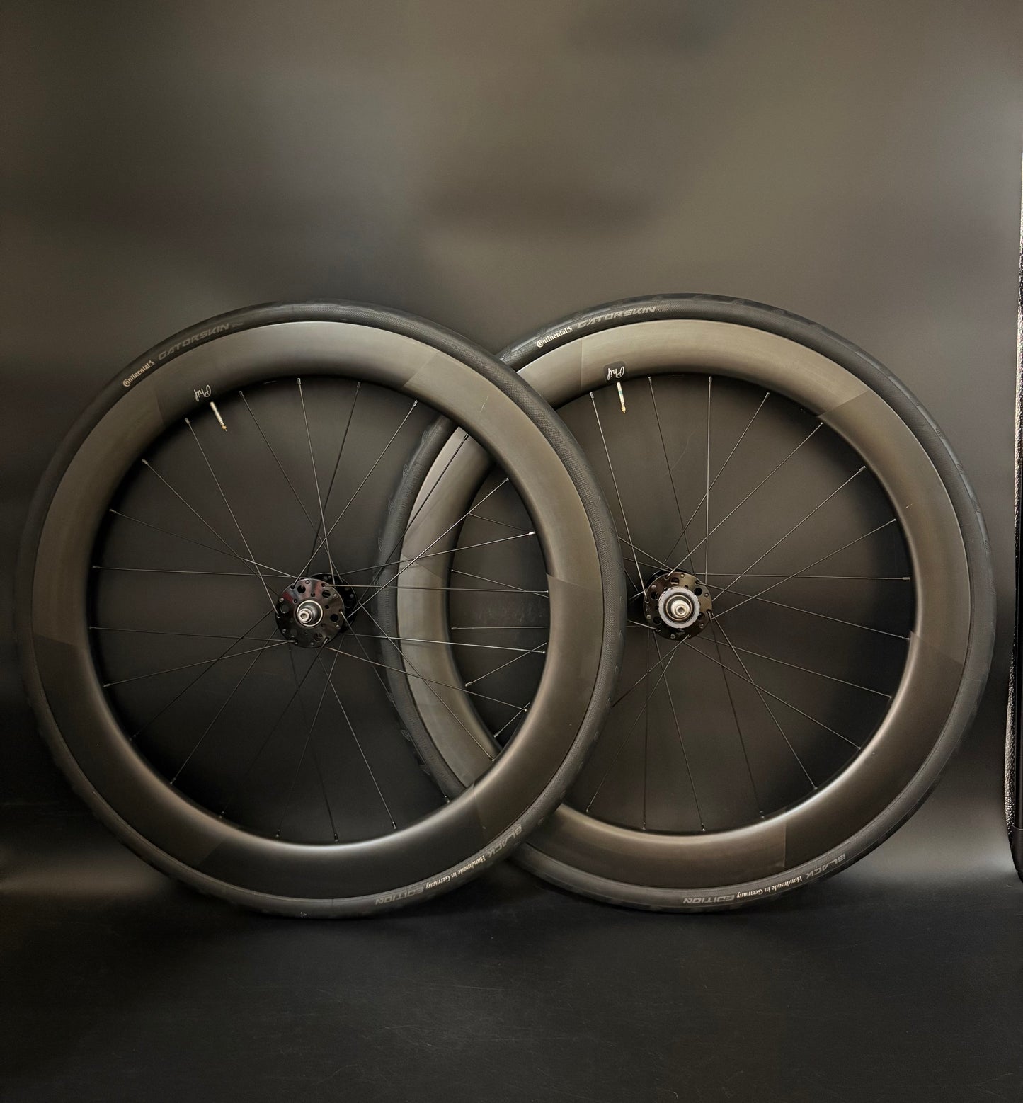 Astral Veil 6 Carbon Clincher / Phil Wood Pro HF Wheelset Black 24h