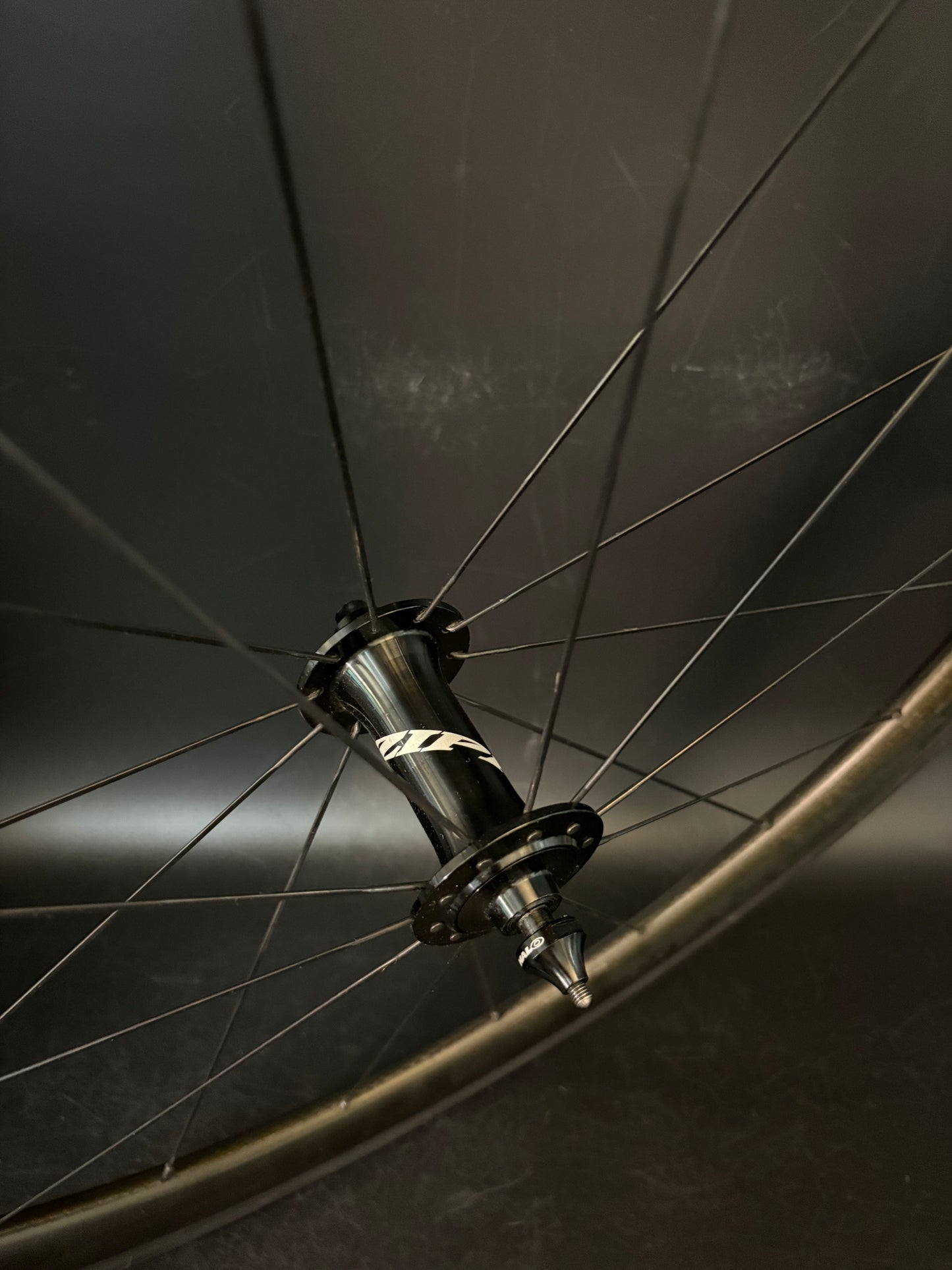 Zipp 302 Carbon Clincher / Zipp + DT Swiss Wheelset 20/24h