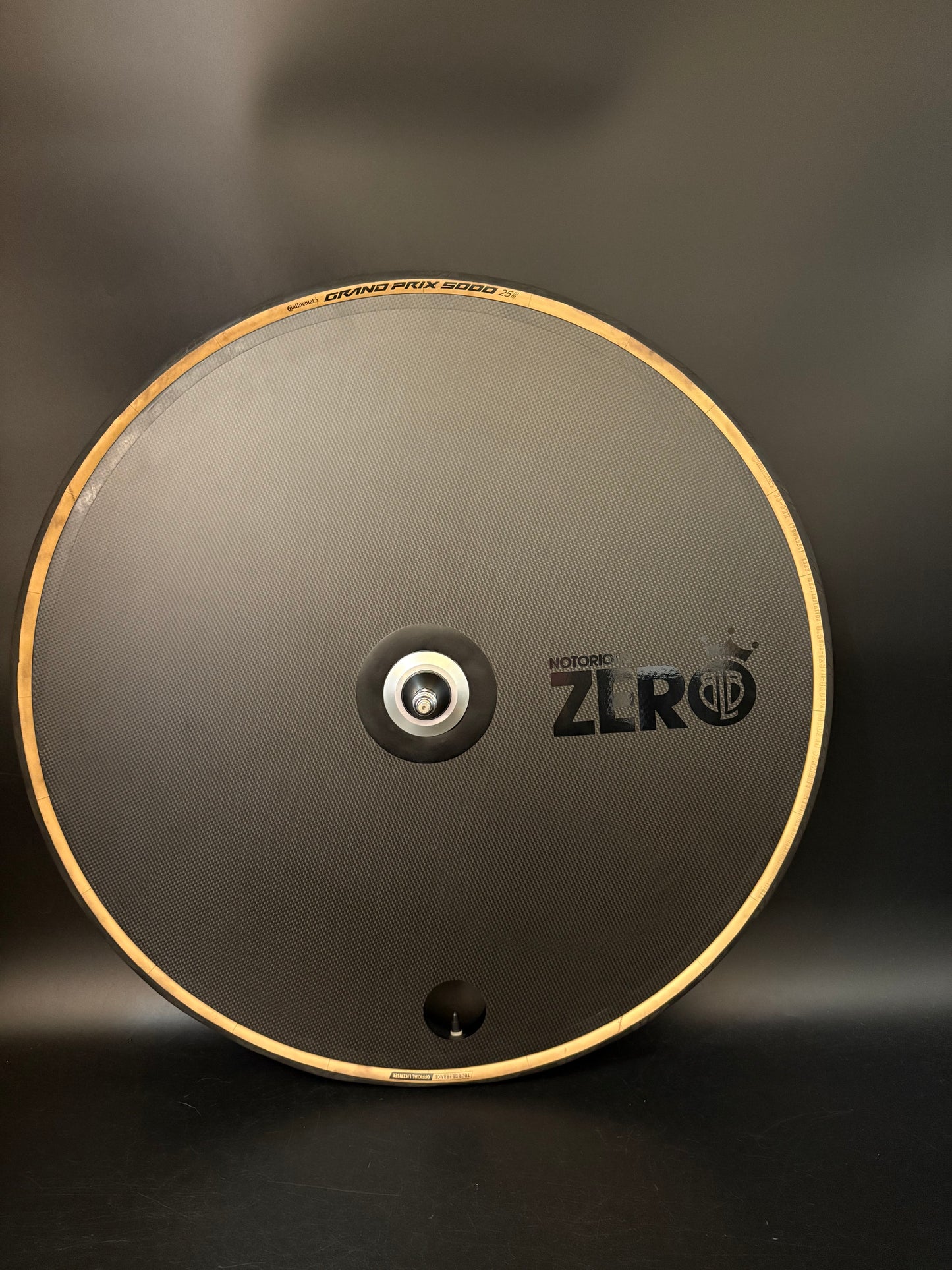 DAMAGED BLB Notorious Zero Carbon Clincher Disc Rear Wheel