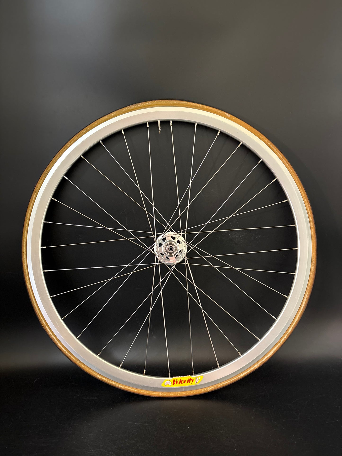 Velocity Deep V / Origin 8 Front Wheel Silver 32h