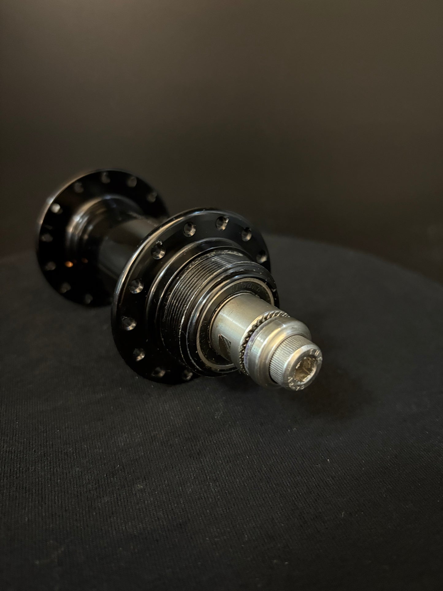 White Industries Eno Single Speed Hubs Black 28h