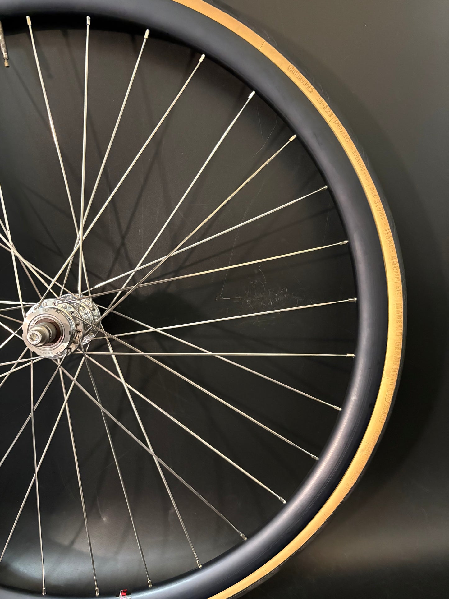 Velocity Aileron Black / Phil Wood LF Wheelset 32h