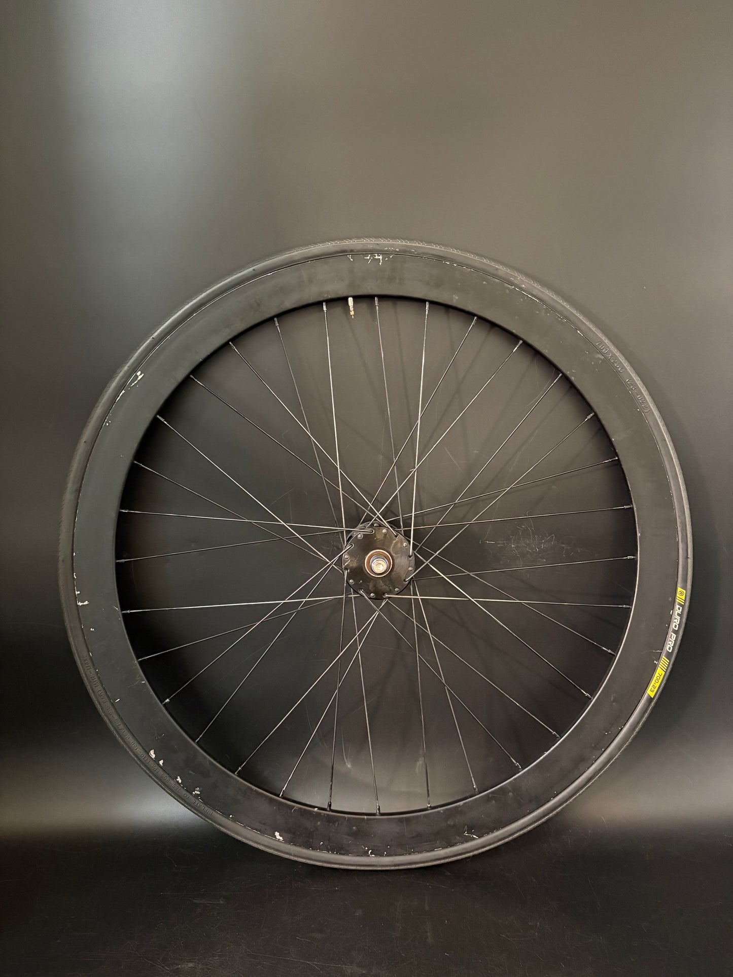 Velocity B43 Black / Phil Wood Front Wheel 32h
