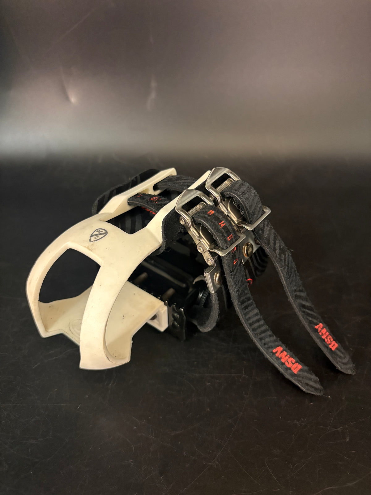 MKS Mash / Dosnoventa Double Straps Black Pedal Setup